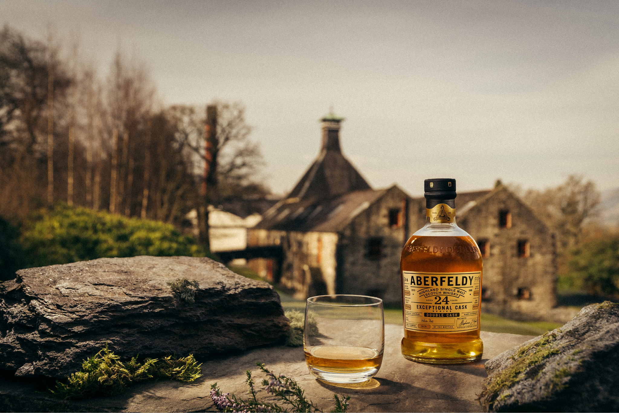 Dewar’s Aberfeldy Distillery Celebrates Summer with Exclusive Bottling
