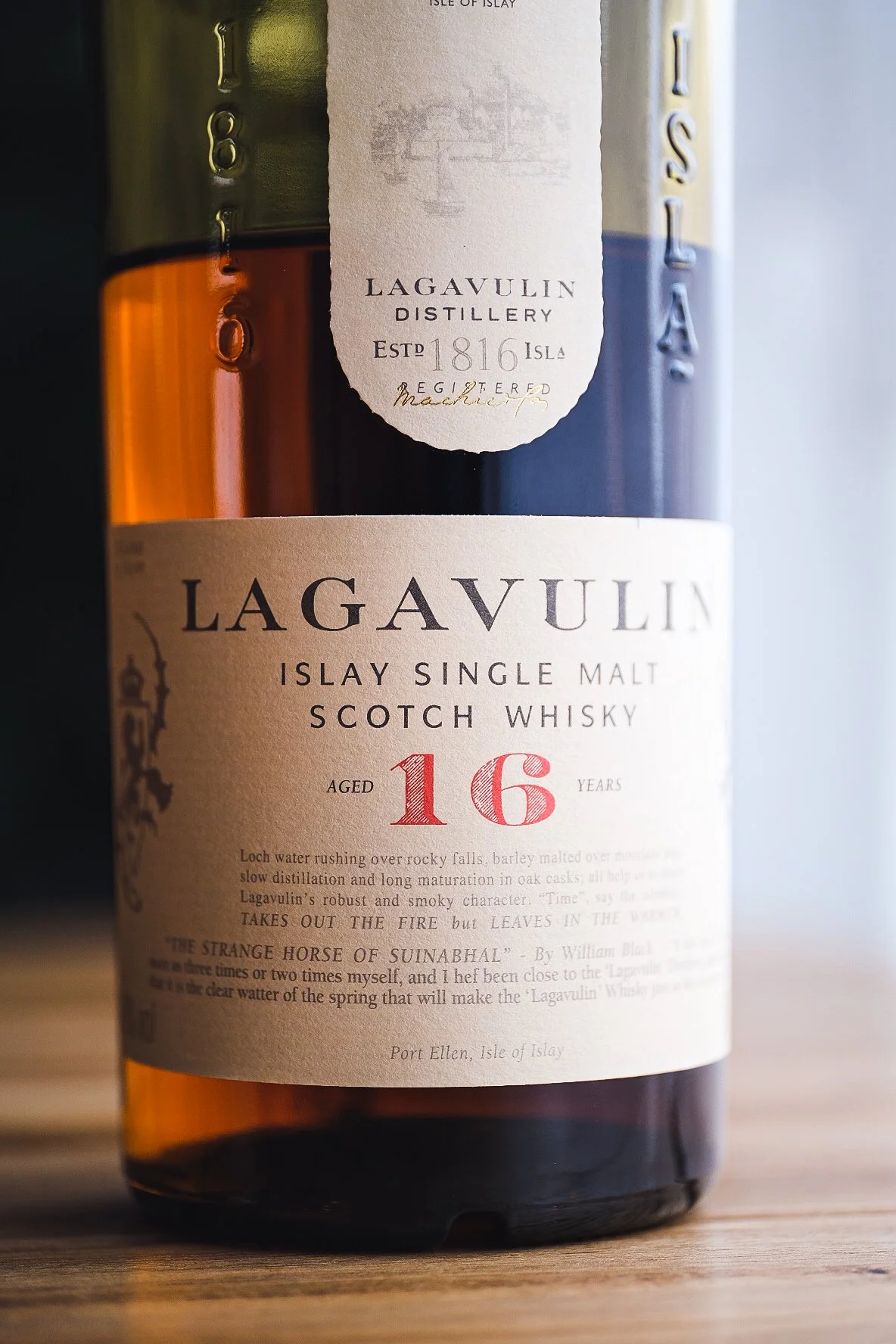 Lagavulin 16 YEARS Islay Single Malt Scotch Whisky EMPTY 750ml bottle w/box