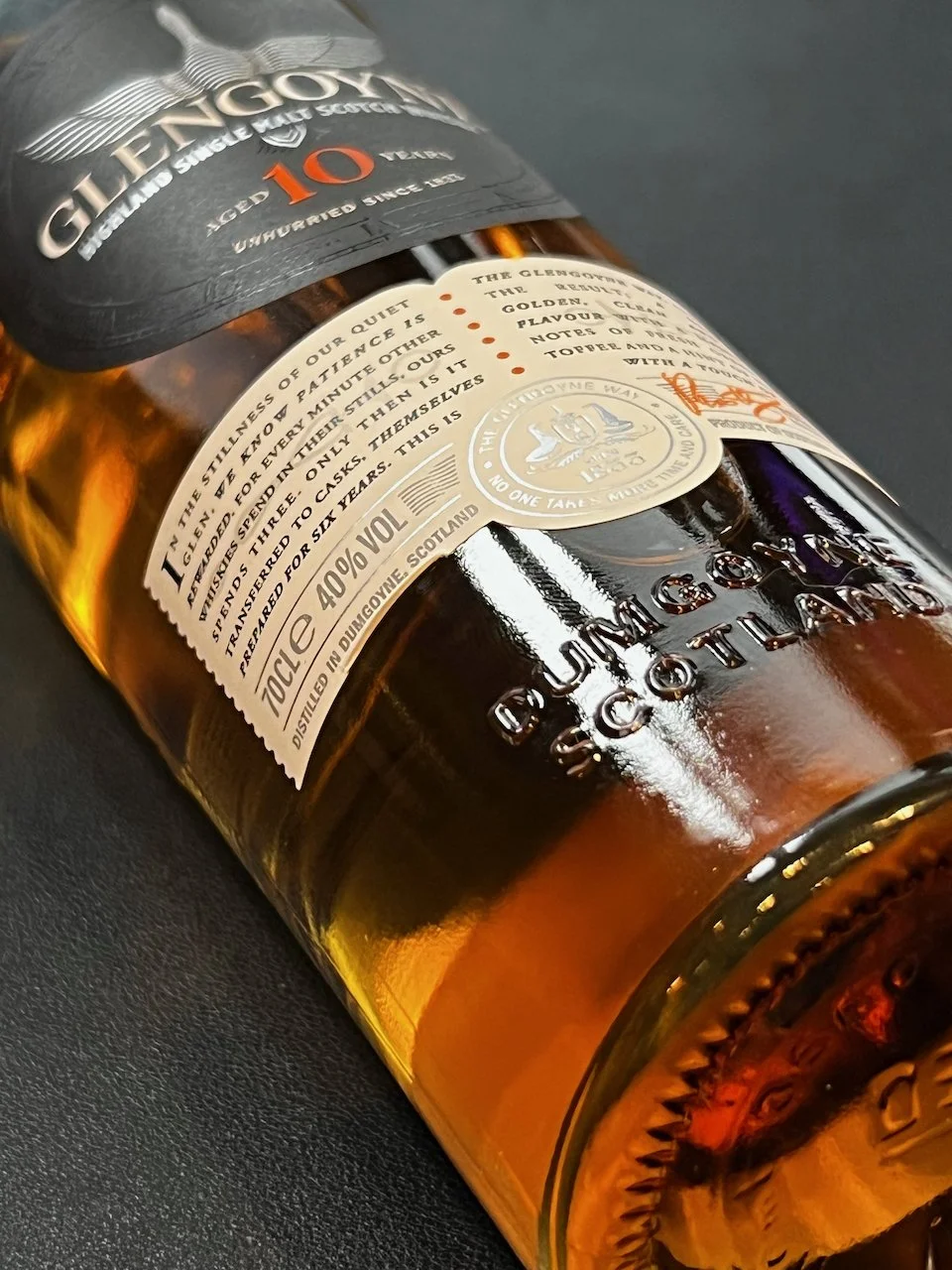 glengoyne 10 year bottle close up