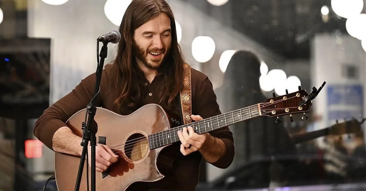 LIVE MUSIC- JACK BYRON 