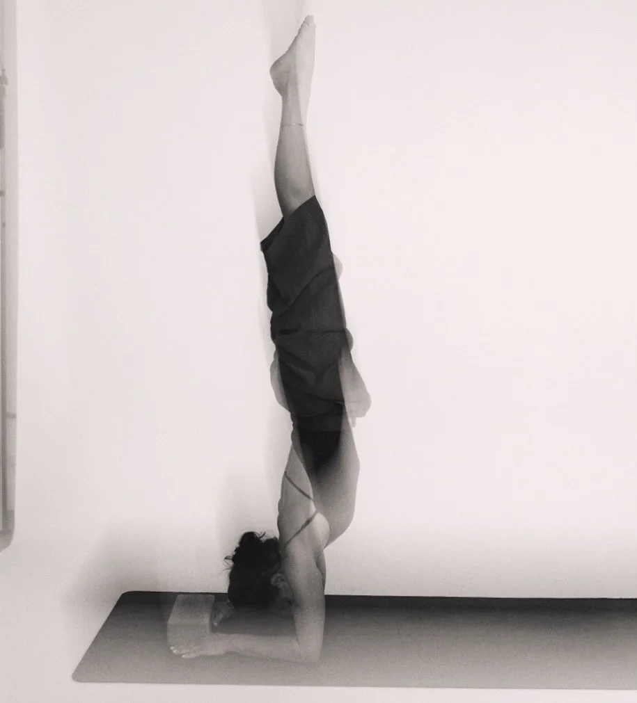I have some exciting news&hellip;

For the first time since State Yoga closed last year, I am back IN PERSON AND ONLINE teaching at the wonderful new studio @homewellnessuk in #primrosehill 

Ill be teaching weekly classes 

Monday 10:00-11:15 vinyas