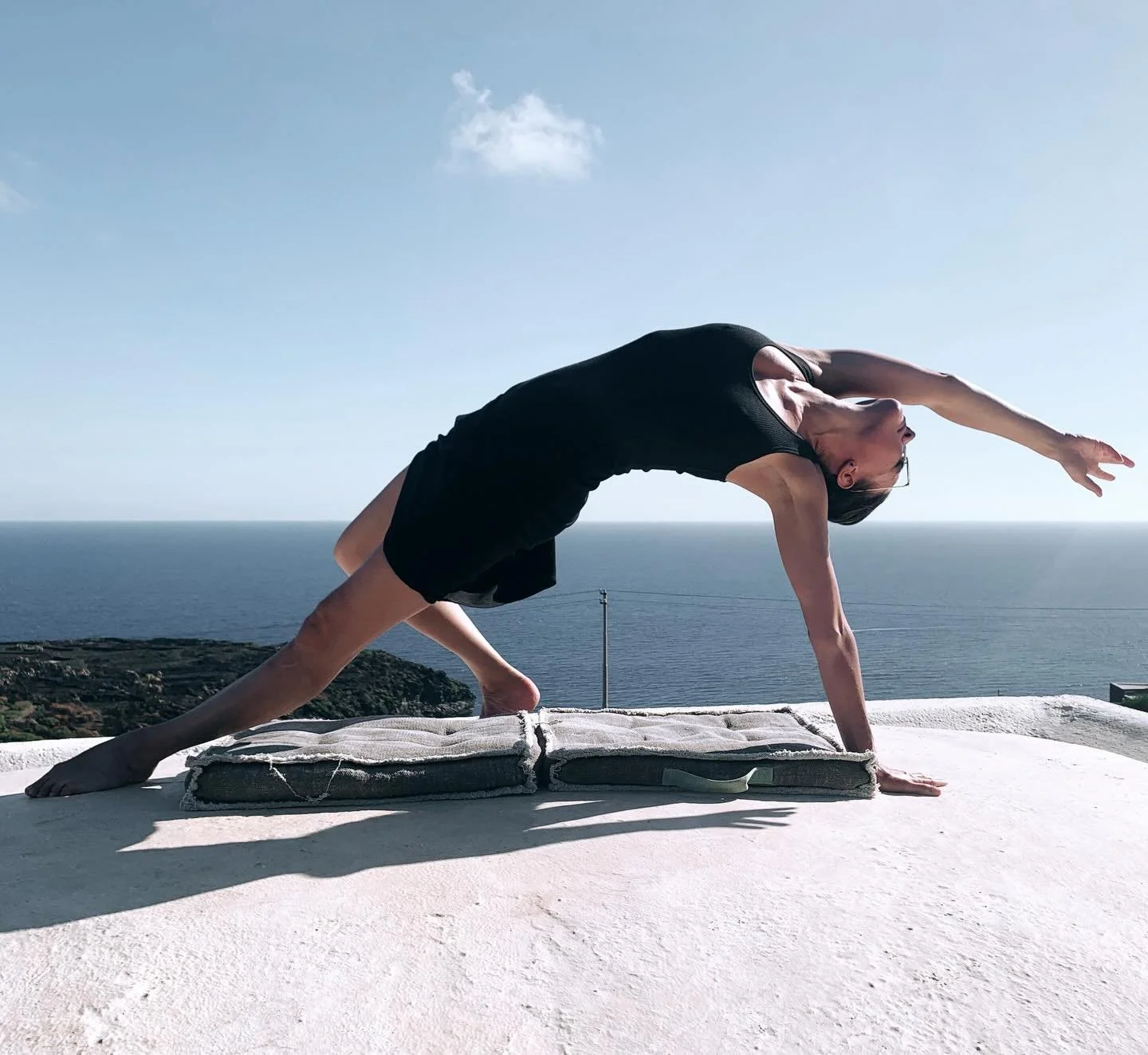 What I said in my yoga classes vs actually how my day went&hellip; 😱🙈

First day back at work (teaching yoga and trainings), and I talk about transitioning BETWEEN postures with grace and ease, tentatively&hellip; being unafraid to restructure abd 