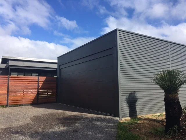 MRiver Centurion Monument.JPG