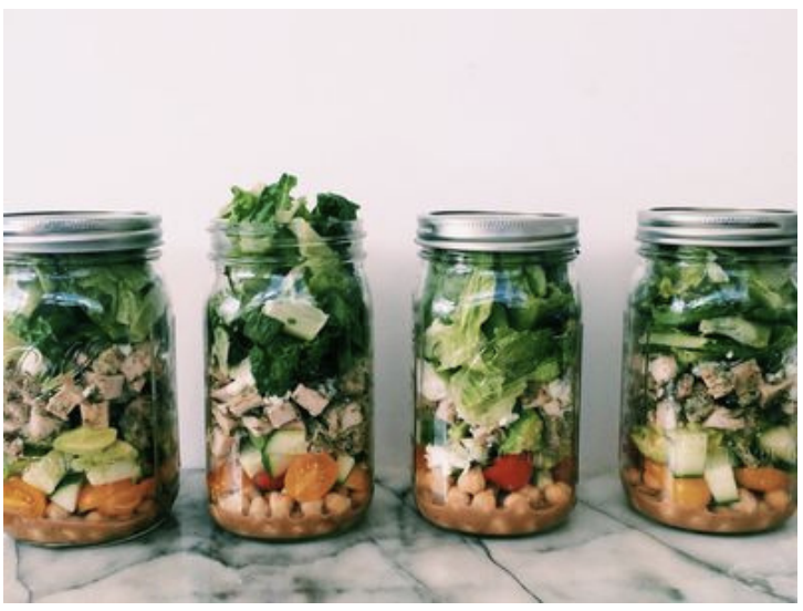Salad Jar Pic.png