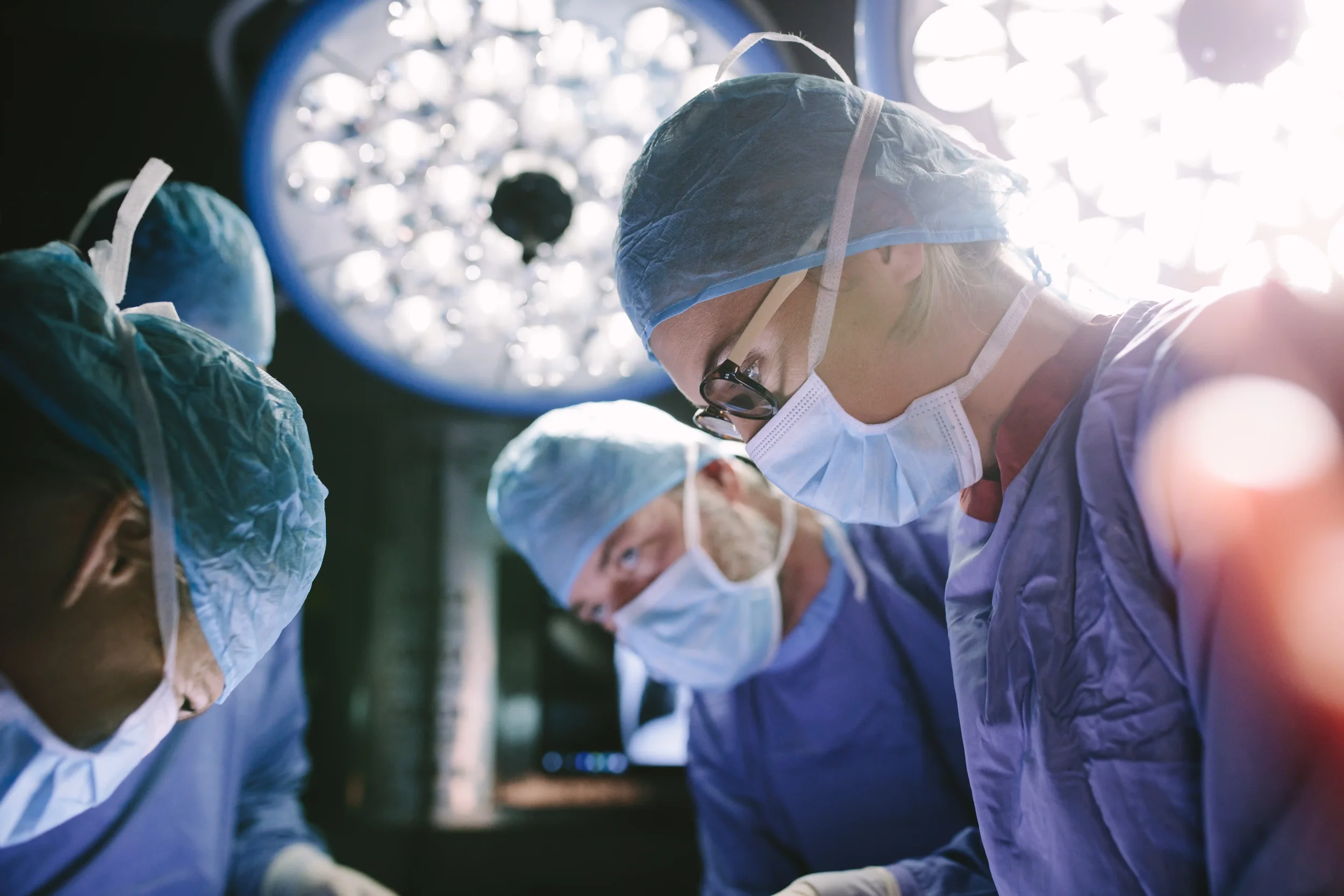 An image of surgeons in the operating room