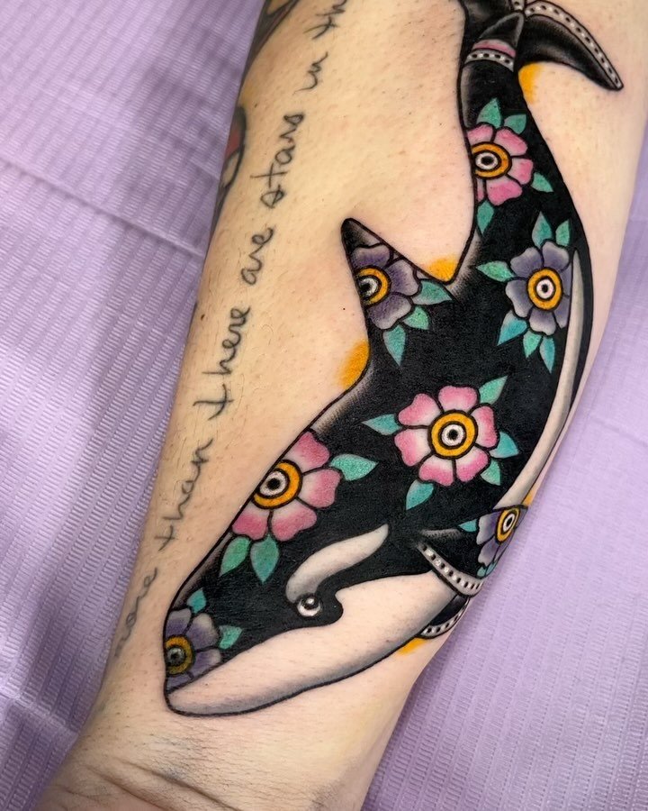 Daughter and mother tattoo..

Thank you @beelovedportraits and Mary for visiting.

Done at @blackrabbittattoolangley 

 ❤️

 #islandlife #whidbeyisland #oakharbor