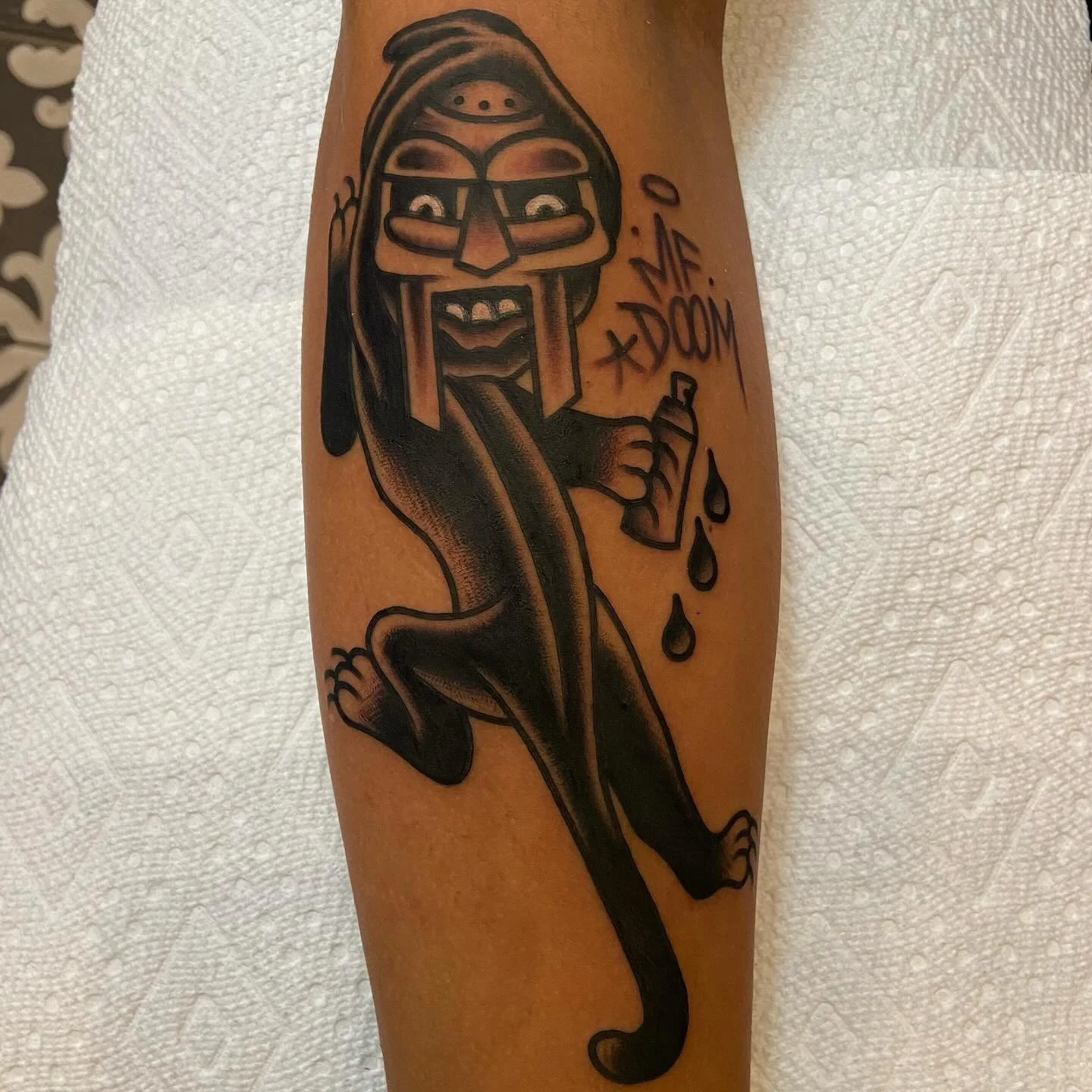 Only in America could you find a way to earn a healthy buck and still keep your attitude on self destruct @36thstreettattoo