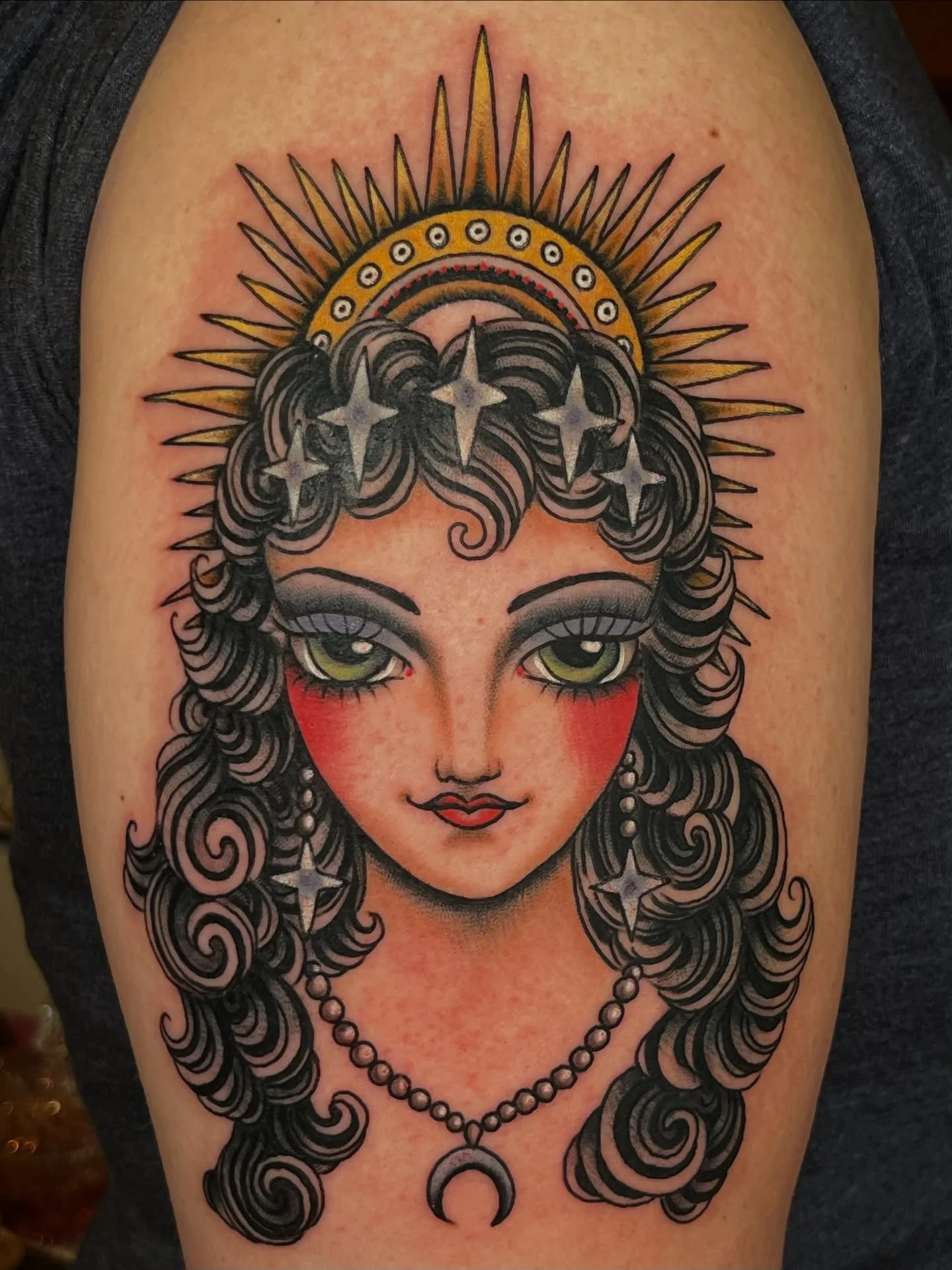 Sun Goddess, for Soleil 🌞
Done at @blackrabbittattoolangley 

Thank you!