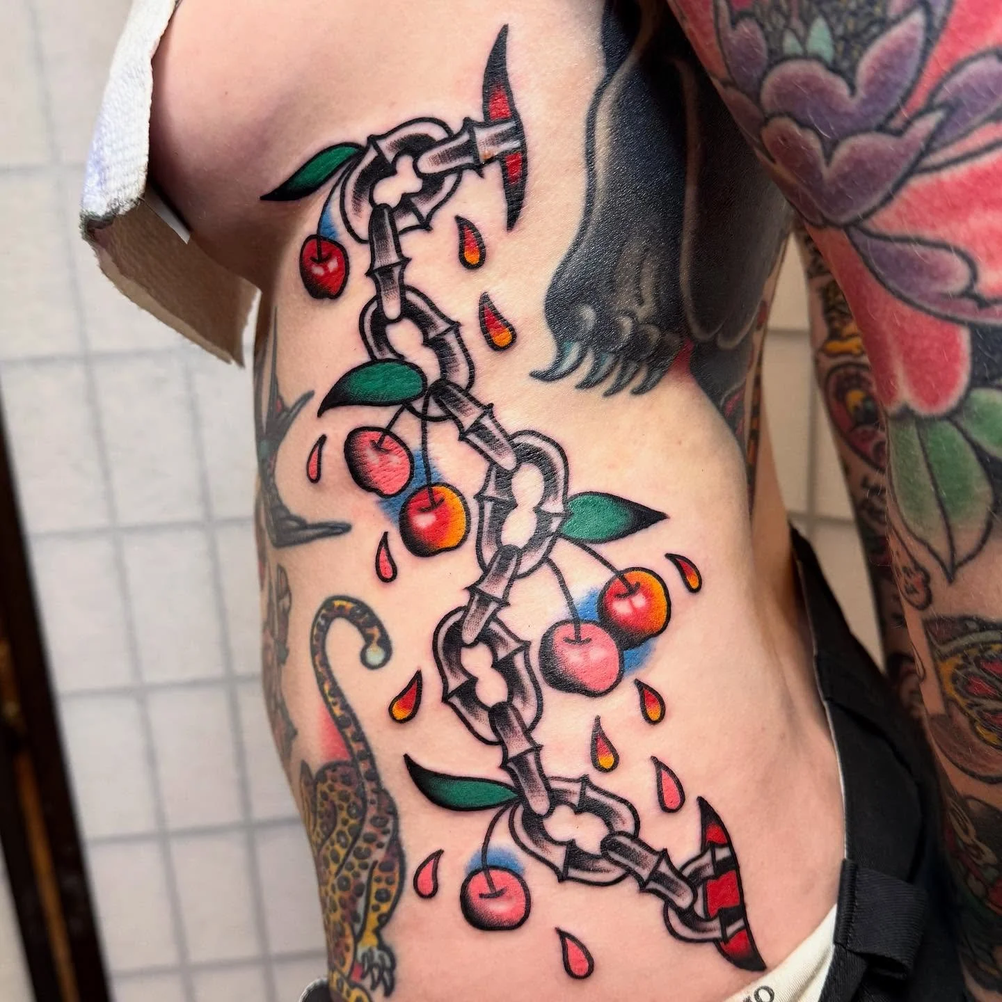 running in the shadows with bro 🤝 @dani.kaes thank you for the trust on our biggest project yet @36thstreettattoo