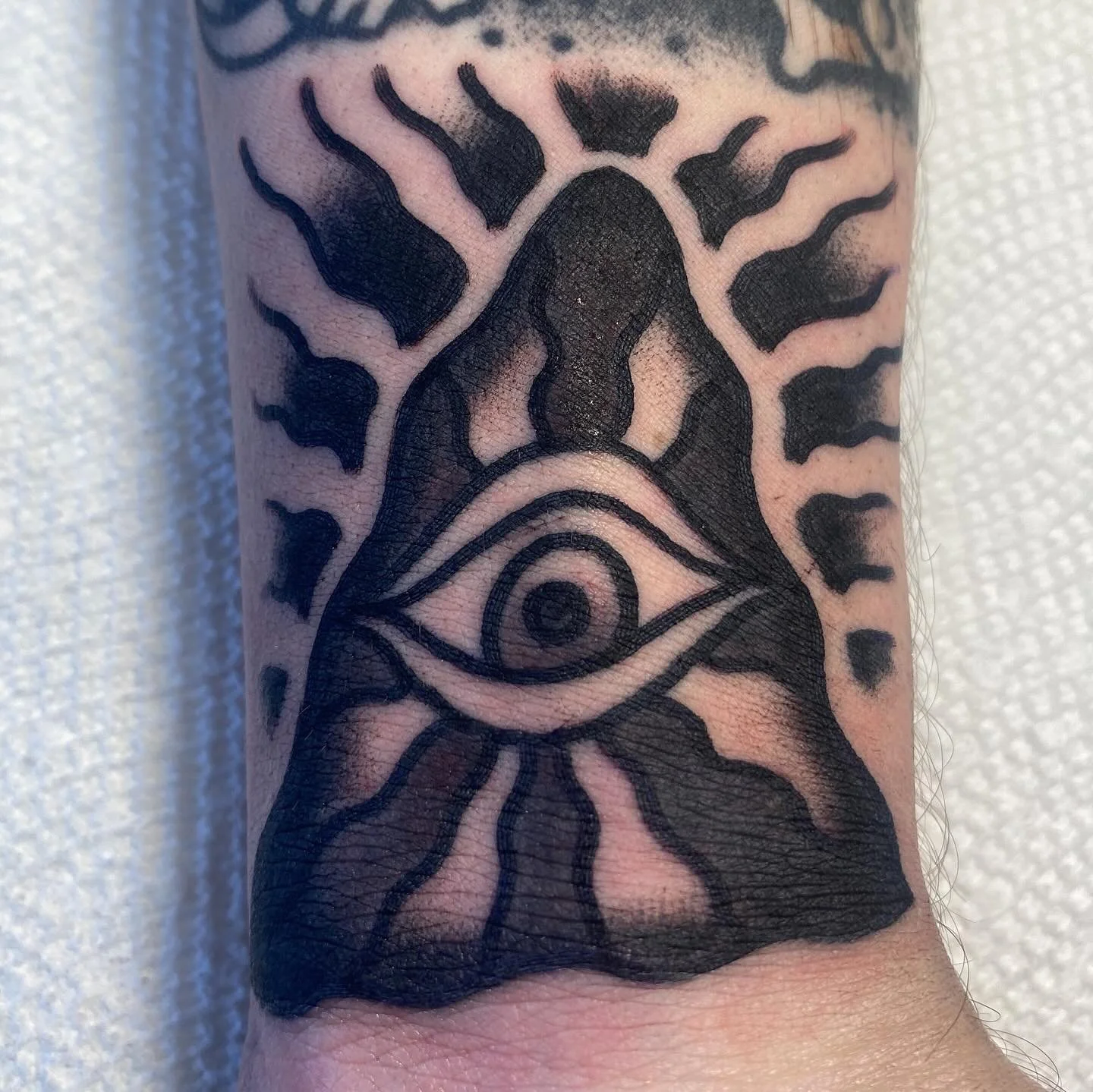 Some black and grey ones from the past couple months. Thanks for looking 👀 🖤