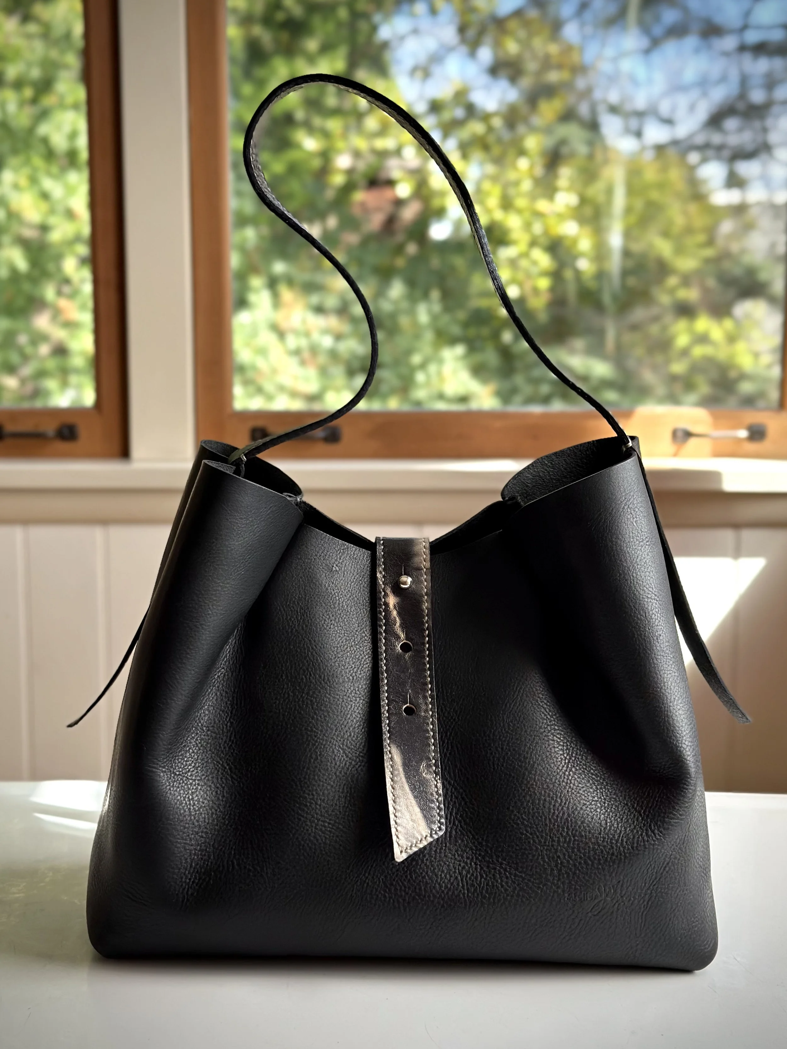 The Sweet Pleat Tote in Pebbled Black