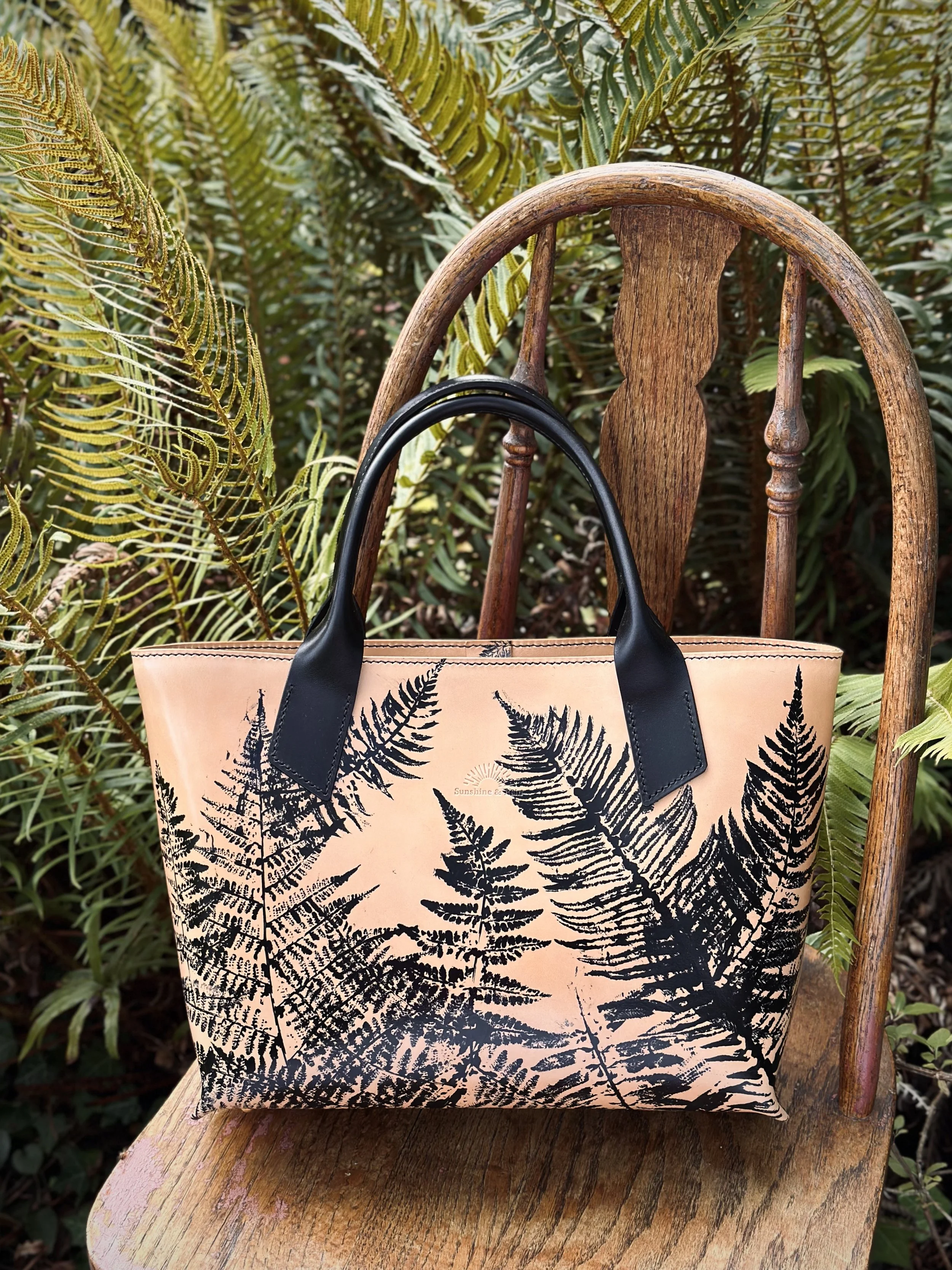 fernbagoutsidegardenfront.jpg