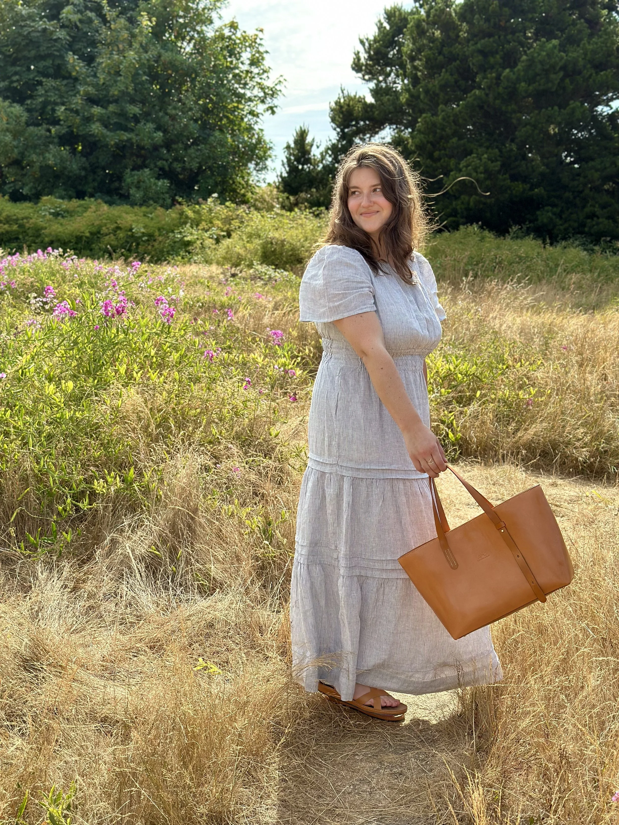 The Market Tote in Natural Buttero