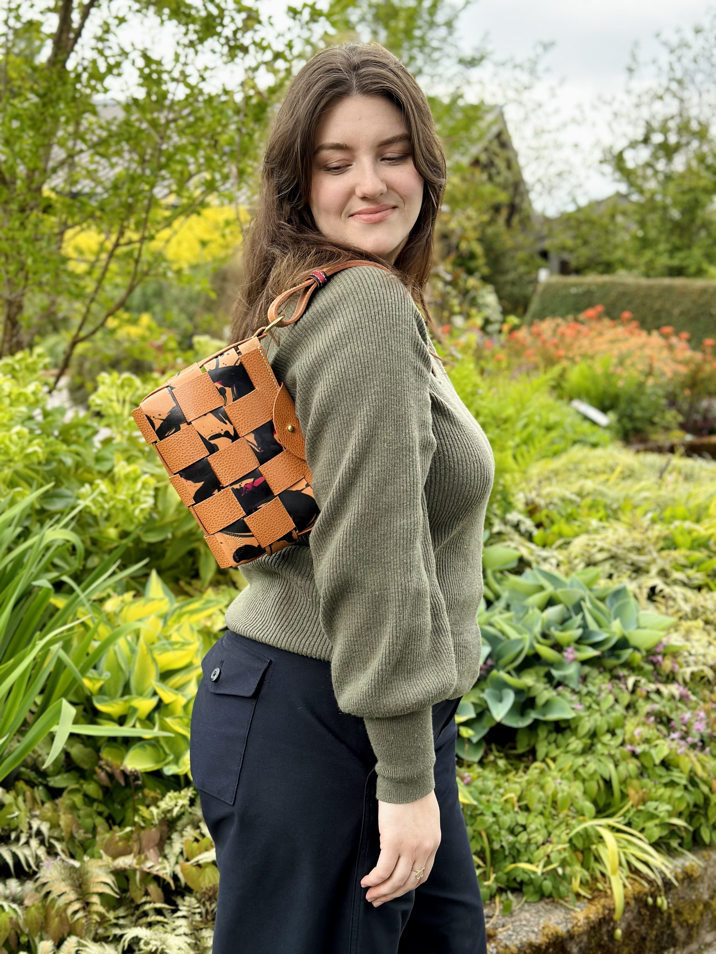 samwovenshortstrapshoulder.jpg