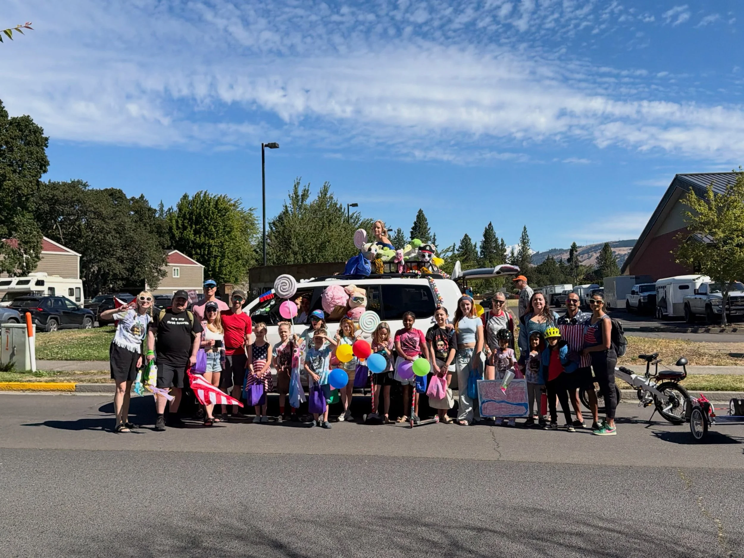 Another super fun year at the parade! 🍓❤️🌈🖍️ thank you to everyone who joined us and thank you to everyone who waved to us from the crowd! Huge thank you to @thesweetspot_hoodriver for the delicious decorations and extra candy. We&rsquo;ve never t