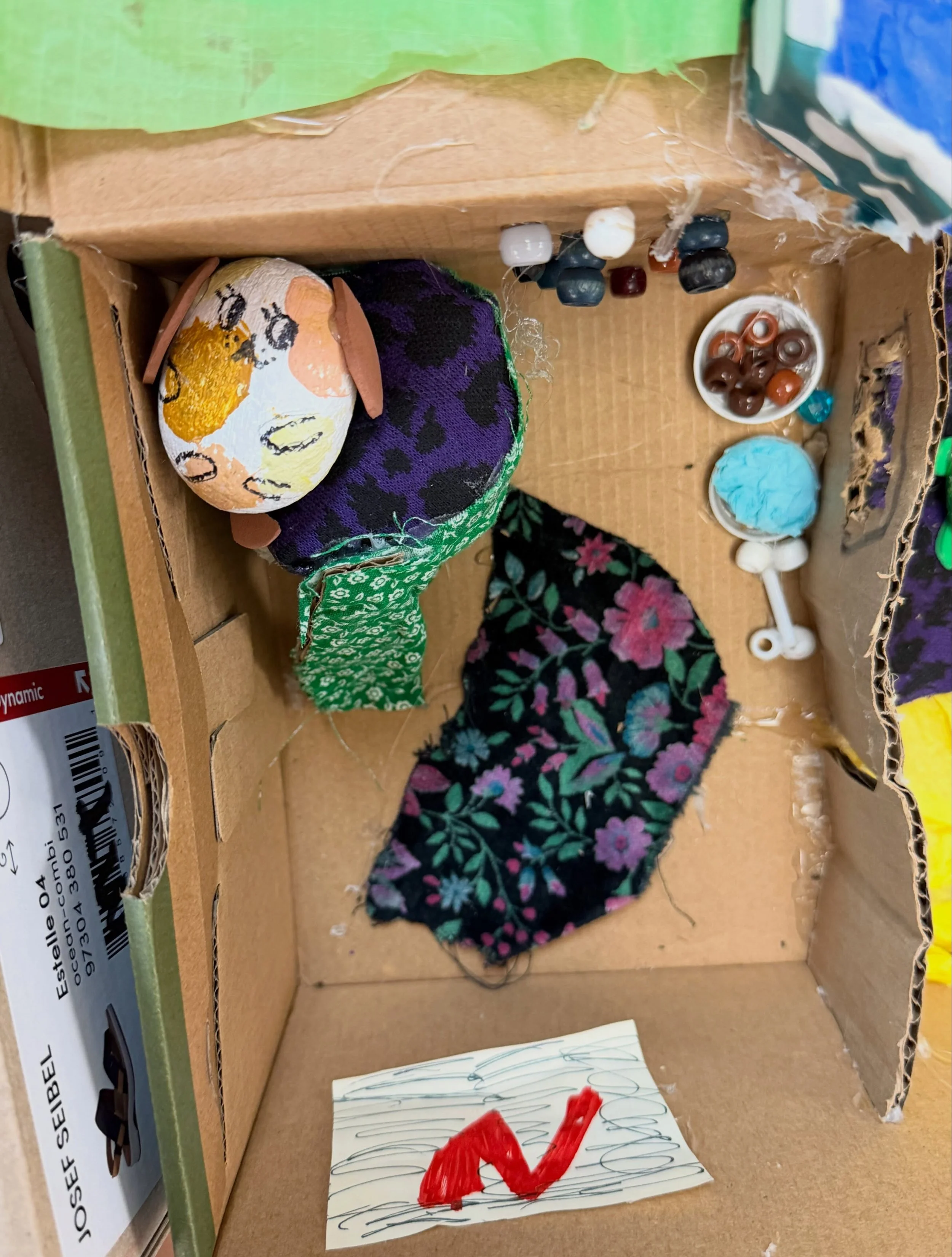 Rock pets is a summer favorite! The kids painted their rocks and created their habitats. Each artist adopted their rock pet and named them 🥰🥰 I&rsquo;ve heard that caring for a pet teaches kids kindness. I think rock pets count for that ❤️❤️ great 