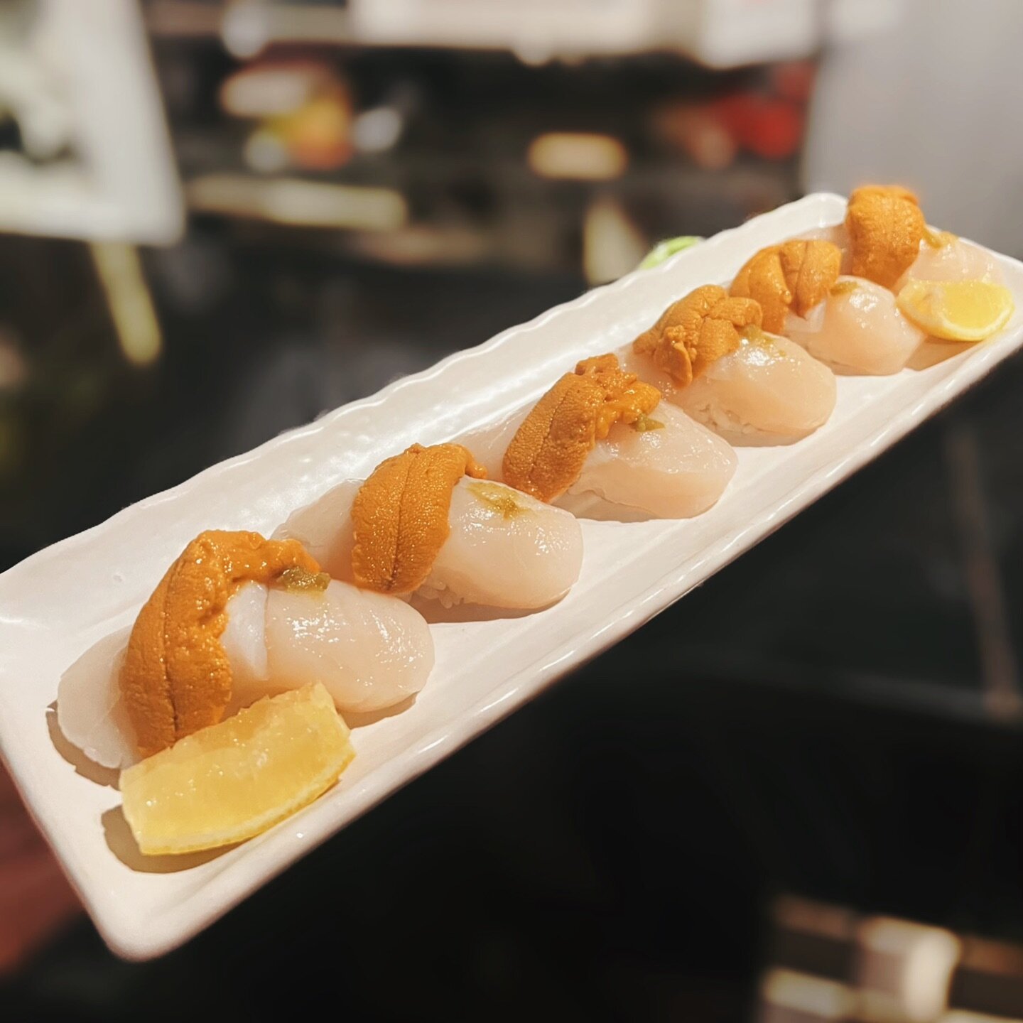 Have you tried Japanese scallop with uni?! It&rsquo;s pretty amazing! 
&bull;
&bull;
&bull;
#sushi #delicious #deliciousfood #sushilovers #sashimi #sashimilover #sushibar #freshsushi #redgingersushi #woodlandhillsca