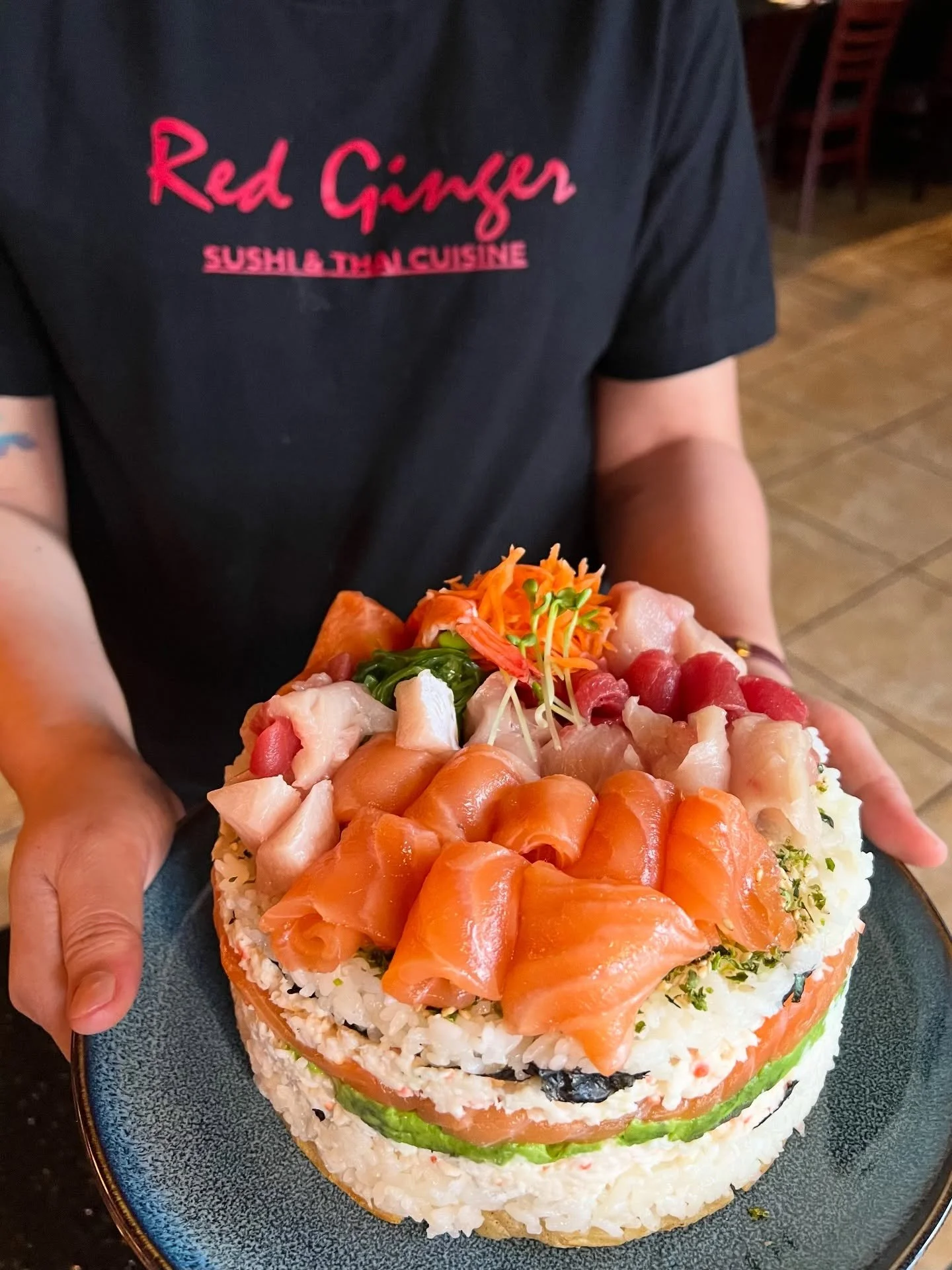 🎉 New Year, happy moments &amp; sushi time! We&rsquo;re open on New Year&rsquo;s Eve and New Year&rsquo;s Day&mdash;perfect for sharing with family and loved ones 
&bull;
&bull;
&bull;
#sushi #delicious #deliciousfood #sushilovers sashimi sashimilov