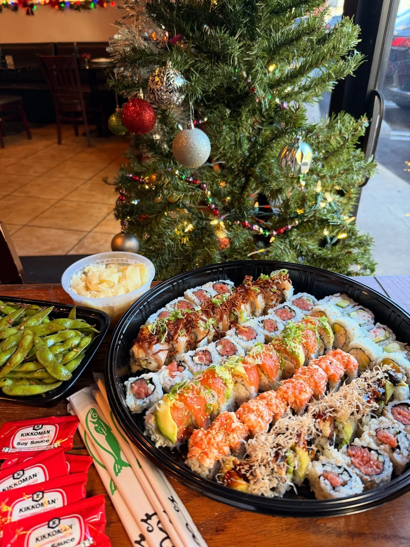 Holiday favorites, your way 🎄🍴 Dine-in or To-Go Christmas Eve &amp; Day. Call us! 818-951-8055
&bull;
&bull;
&bull;
#salmonsushi #tunasushi #sushi #delicious #deliciousfood sushilovers sashimi sashimilover sushibar freshsushi redgingersushi woodlan