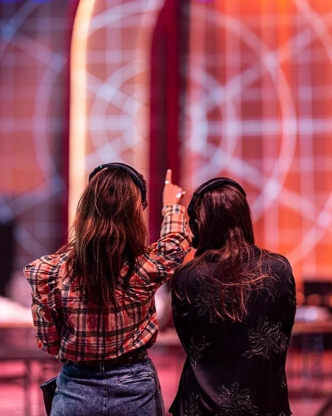 It takes a village&hellip;  #buildingacinema @amfar 

.
.
.
.
.
#ERS #EventRepublic #EventRepublicStudio #Eventcreative #Eventproduction #Eventstorytellers #Event #EventPlanner #SetDesign #EventProfs #EventProduction #CannesFilmFestival&nbsp;#amfAR #