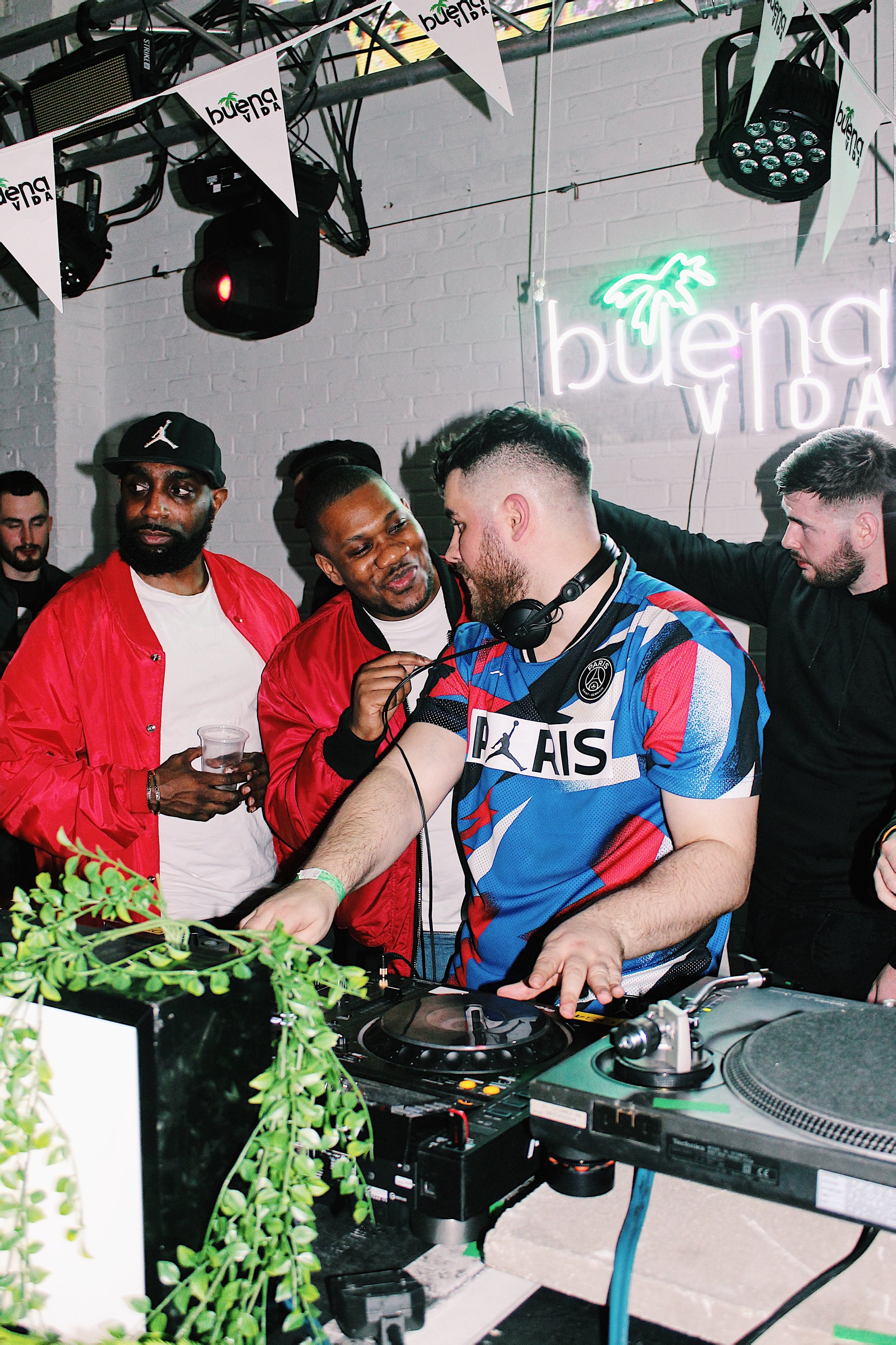 6C92C177-ED03-4318-B10F-63E1AAD652A7 (1).jpg