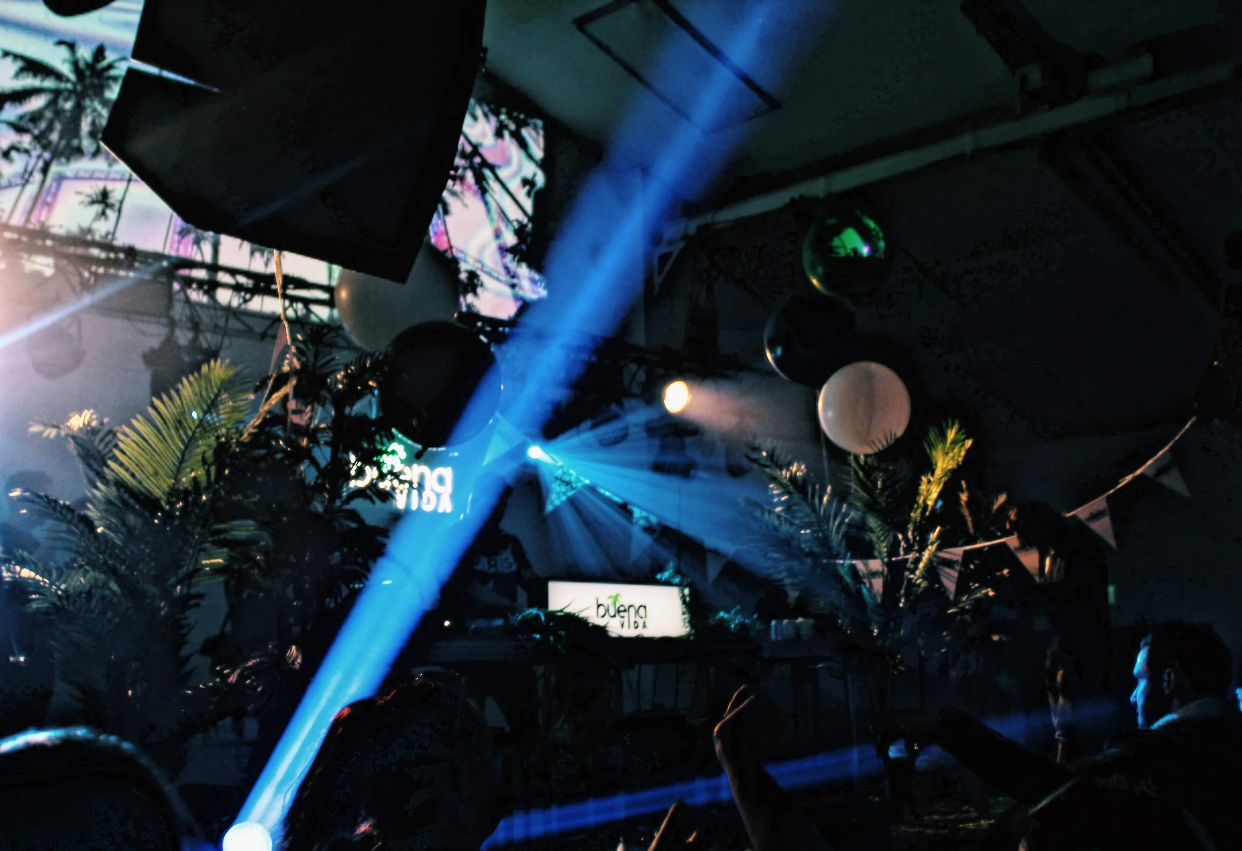 70FEF755-30E5-4C43-9848-5C26382E4A6A (1).jpg