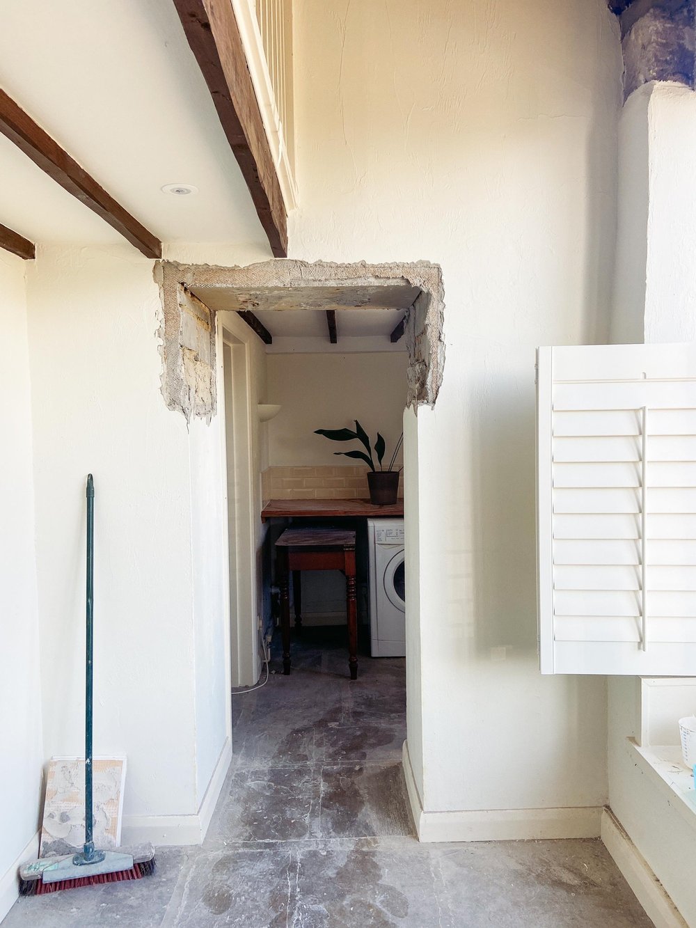 Knocking the arch out