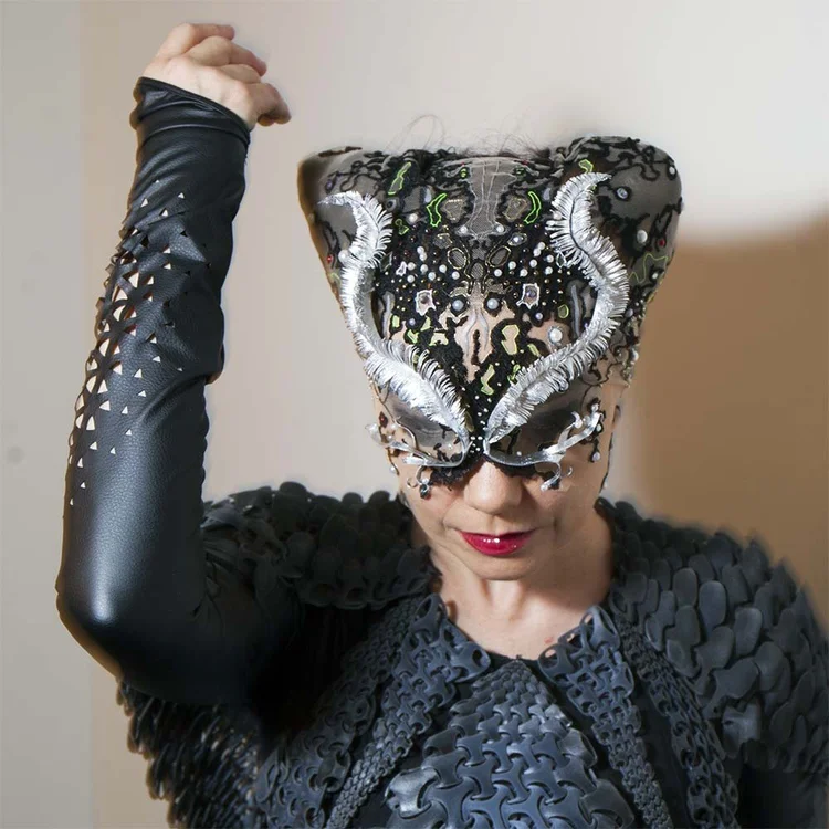 Pangolin Dress | Intricate 3D Printed Fashion | Stratasys — 3DFashion ...