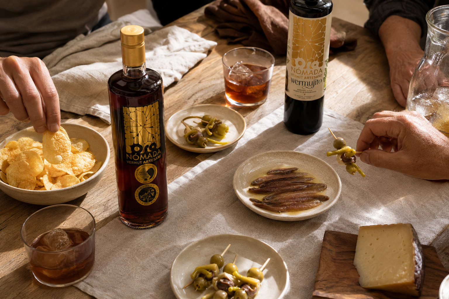 Qué comer con vermut: 7 aperitivos fáciles para acertar