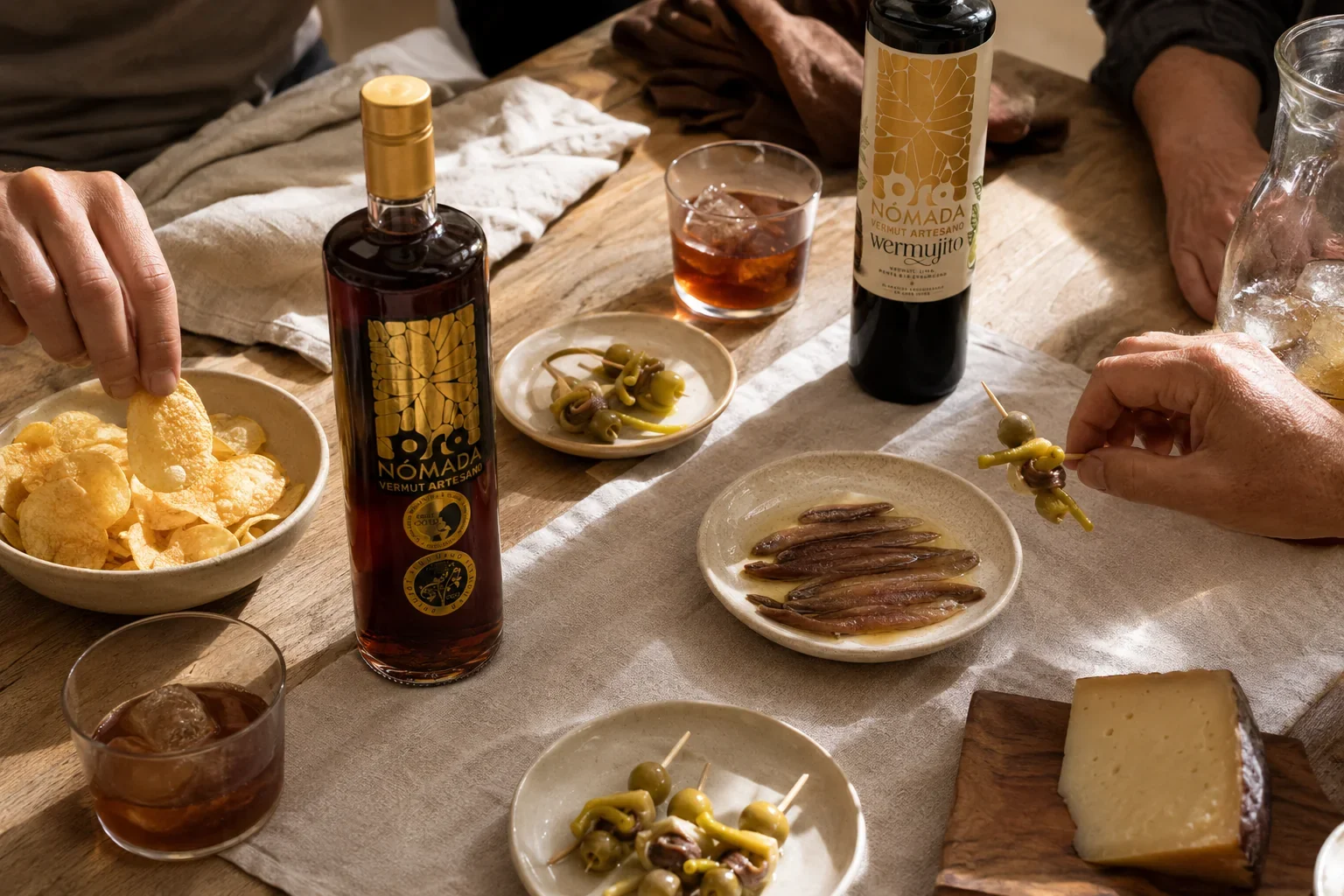Qué comer con vermut: 7 aperitivos fáciles para acertar