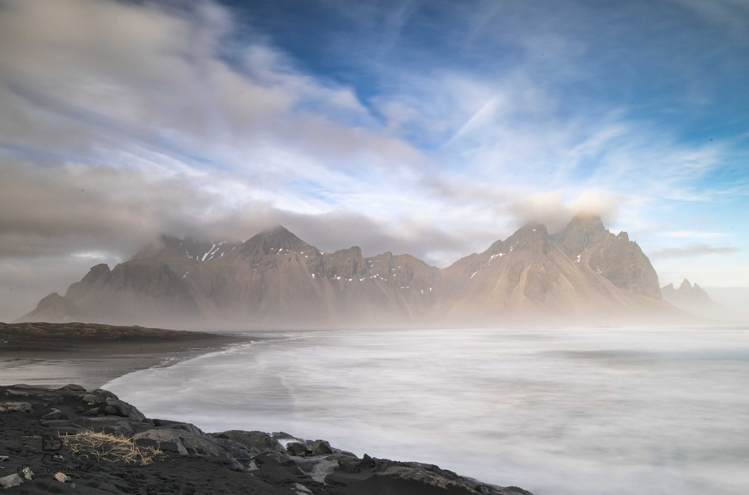 Island Vestrahorn Langzeit 20 sec.jpg