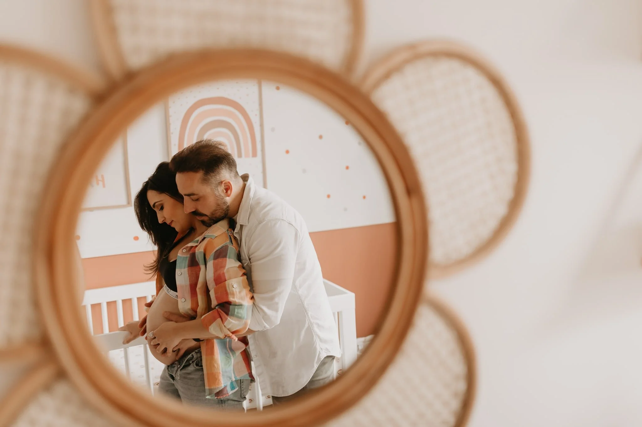 angela-bouzan-maternity-indoor-14-min.jpg