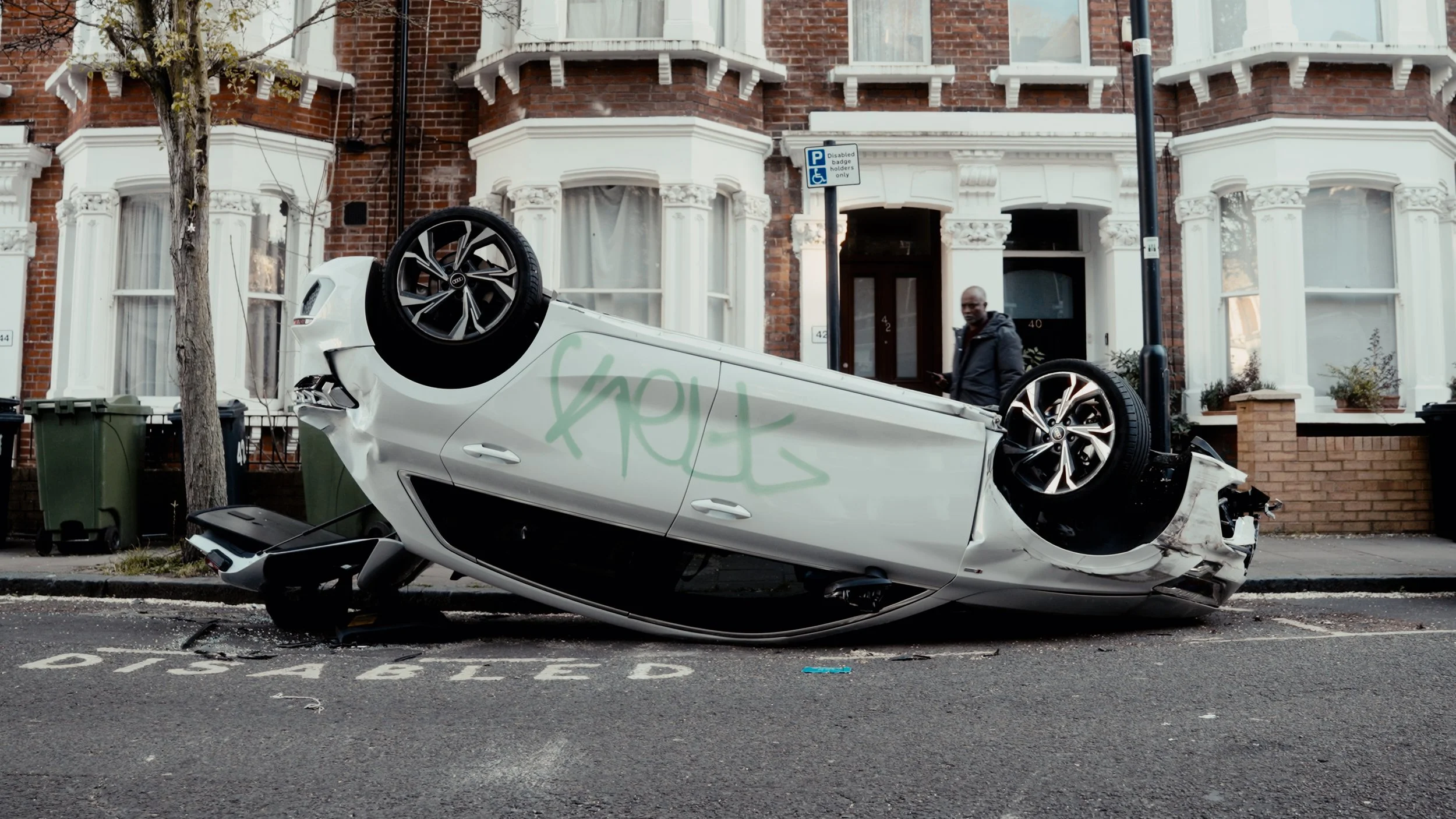 a still from flipper, directed by can koroglu