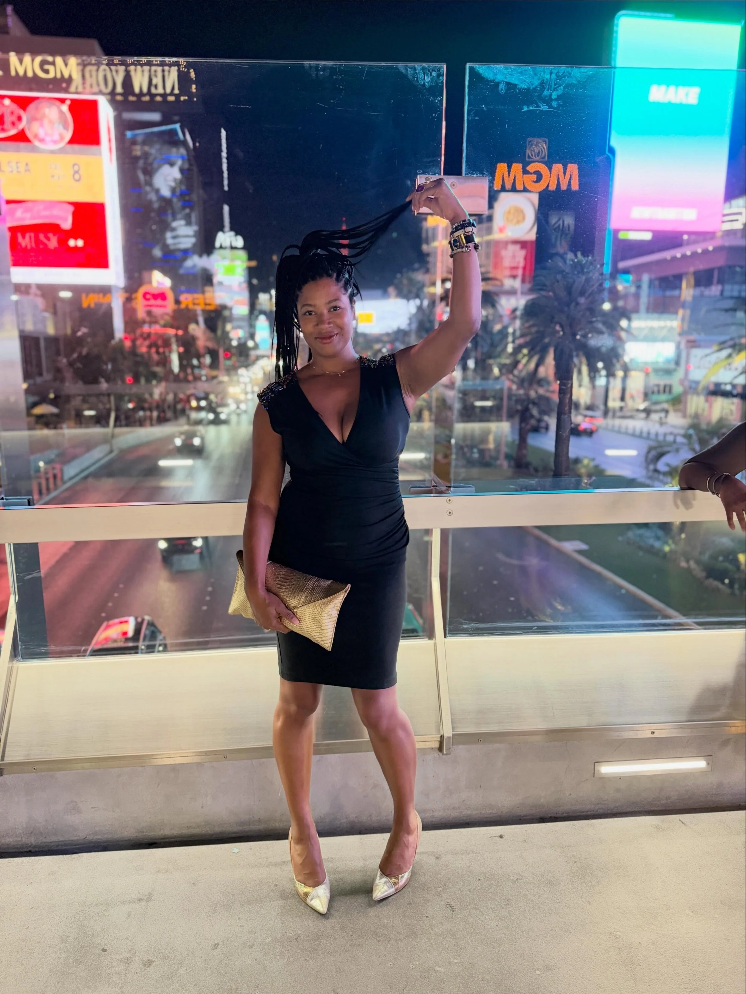 Turns out a girls trip to see MJB&rsquo;s My Life, My Story residency was exactly what my spirit needed. These days, nostalgia is good for the soul. ✨

MONDAY MOOD: The Mary dance > everything 🙌🏾

📸: @dwrizzy 

#latepost #GoMary #sistercousins