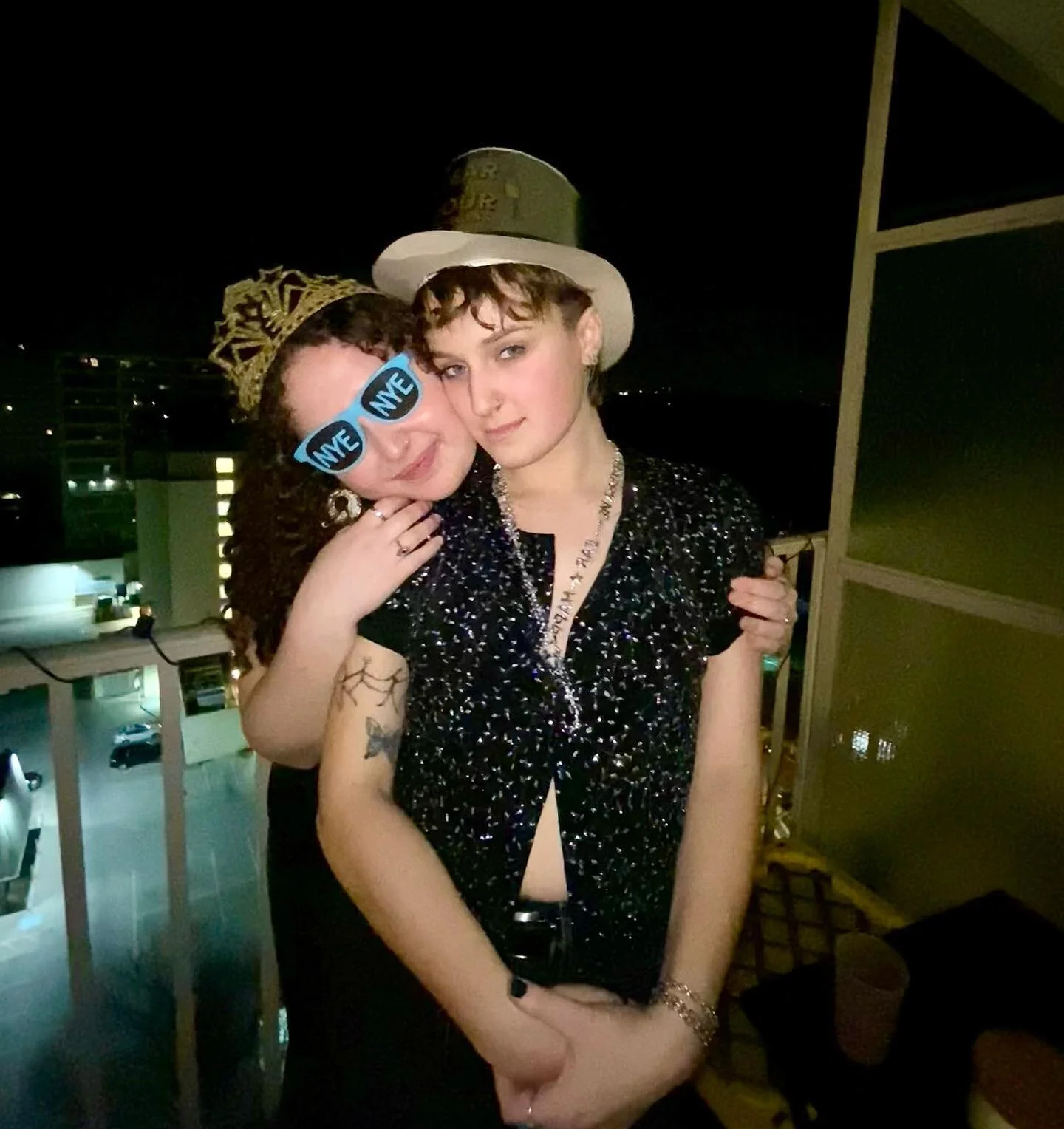 they call me seven sunglasses sara ;)