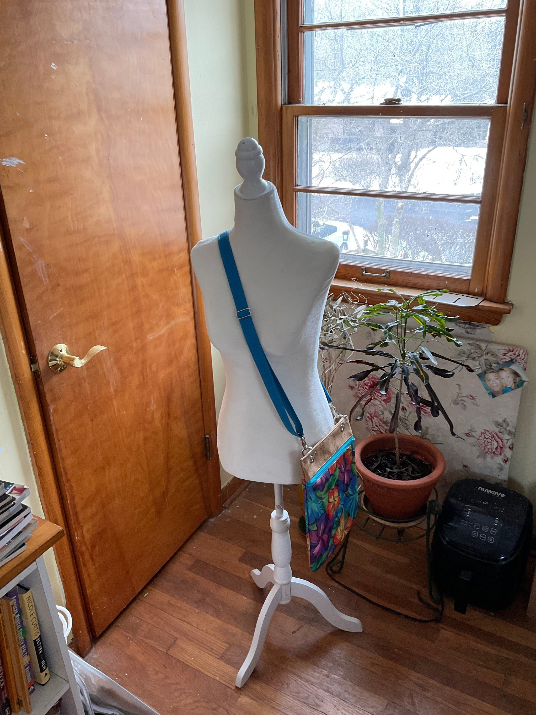 https://i.etsystatic.com/10246670/r/il/a0a1d0/2870217906/il_fullxfull.2870217906_79b3.jpg