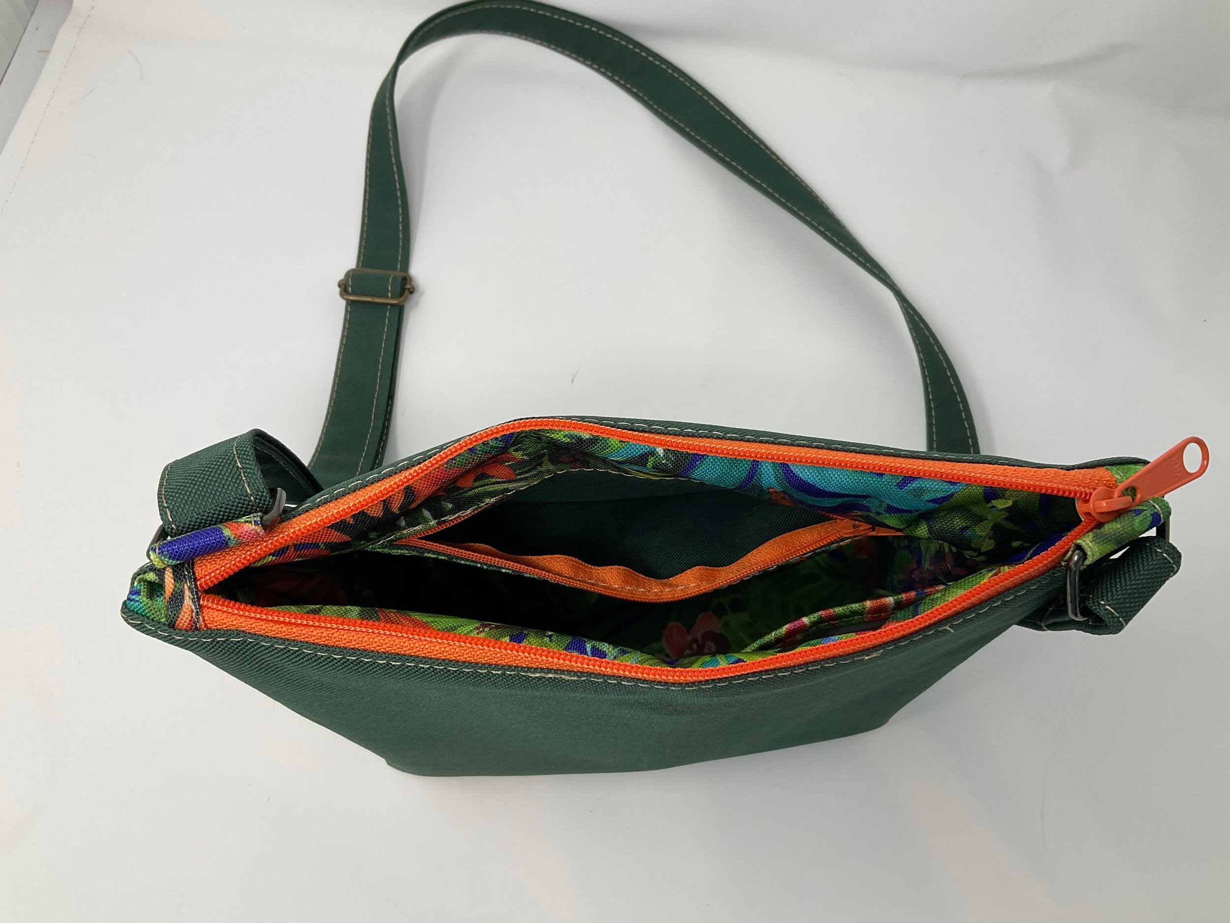 https://i.etsystatic.com/10246670/r/il/f68ac8/2870194704/il_fullxfull.2870194704_kq1w.jpg