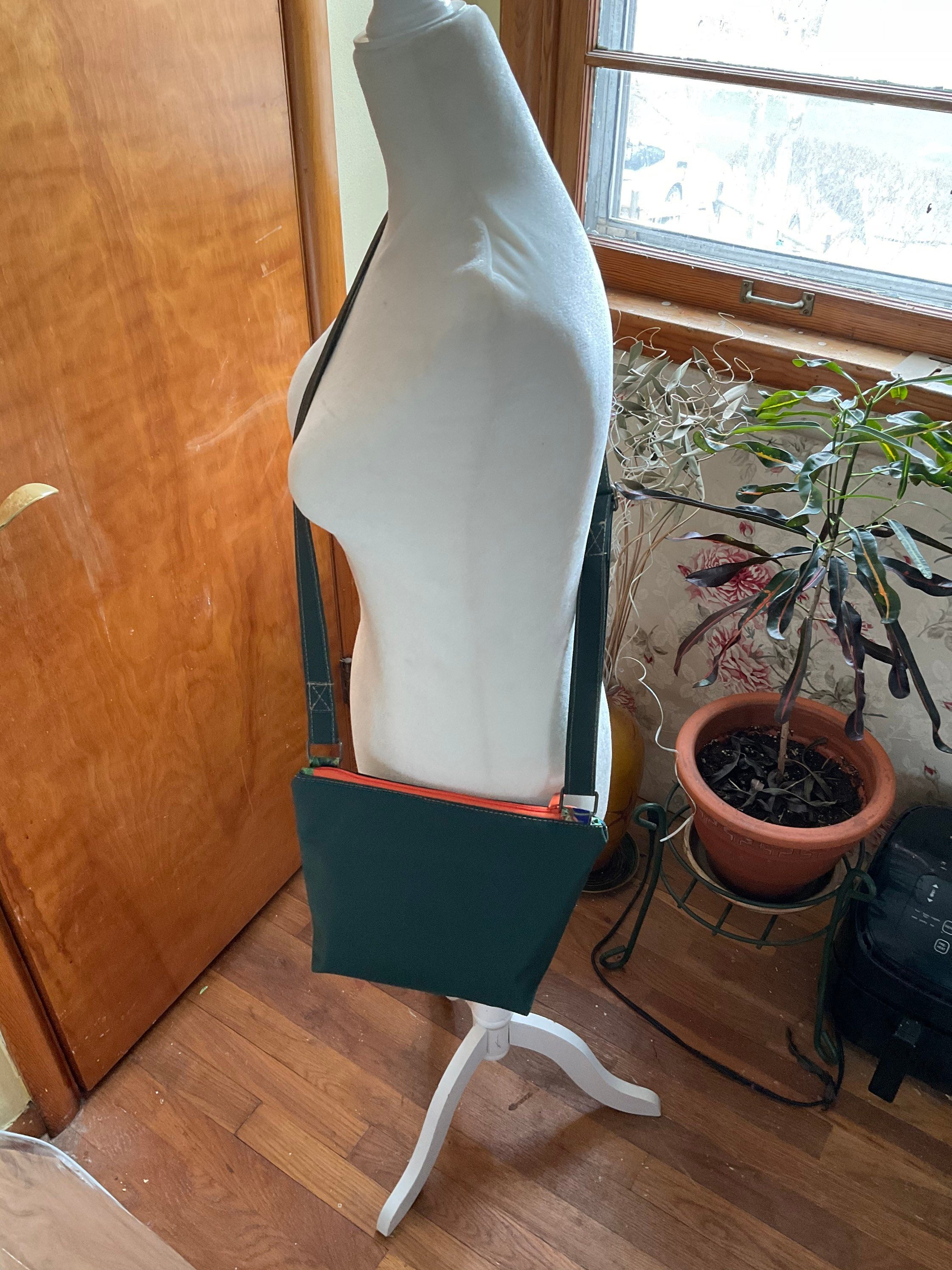https://i.etsystatic.com/10246670/r/il/c1d64f/2917877999/il_fullxfull.2917877999_flso.jpg