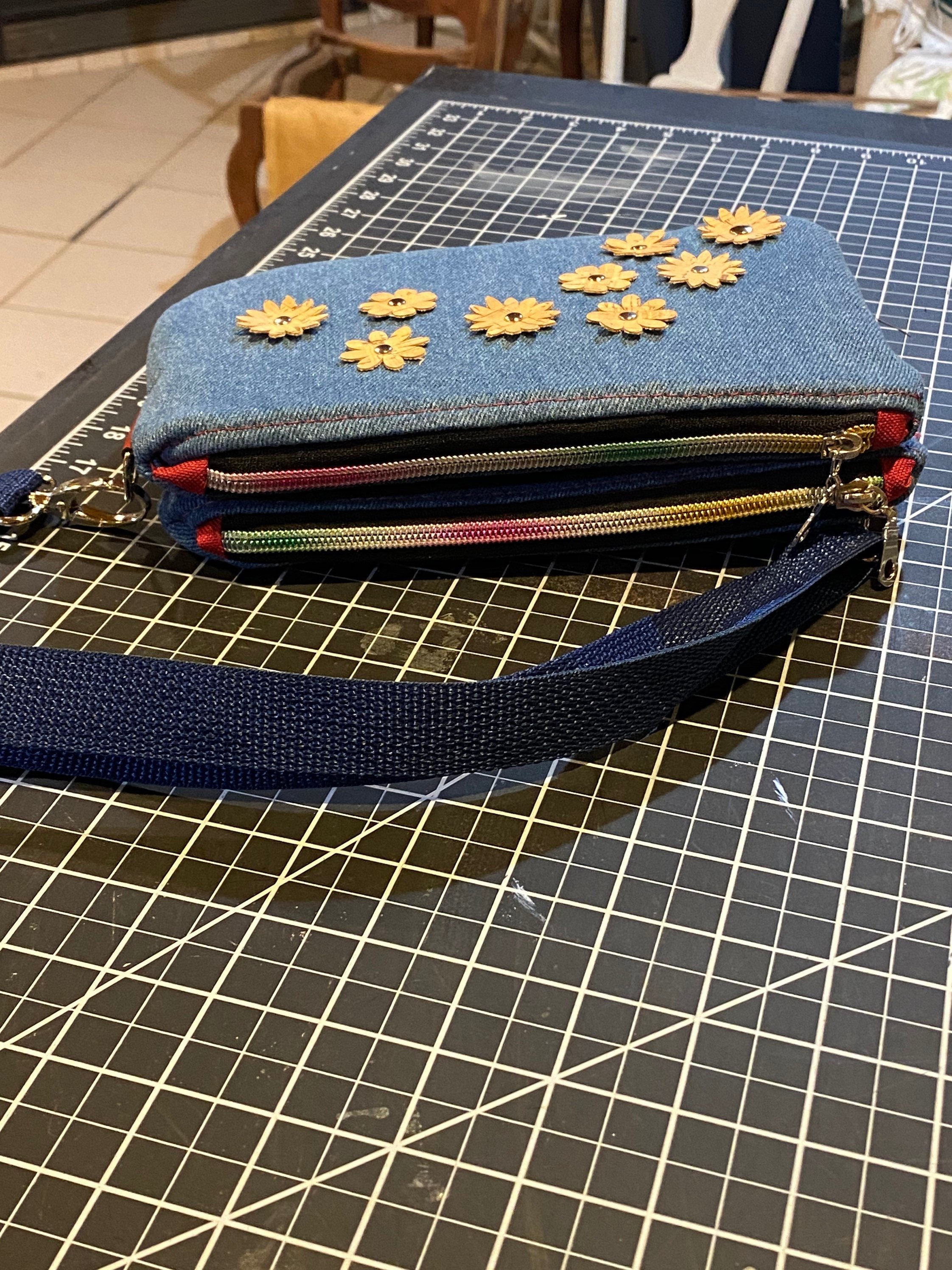 https://i.etsystatic.com/10246670/r/il/d392c4/2745770646/il_fullxfull.2745770646_cxpm.jpg