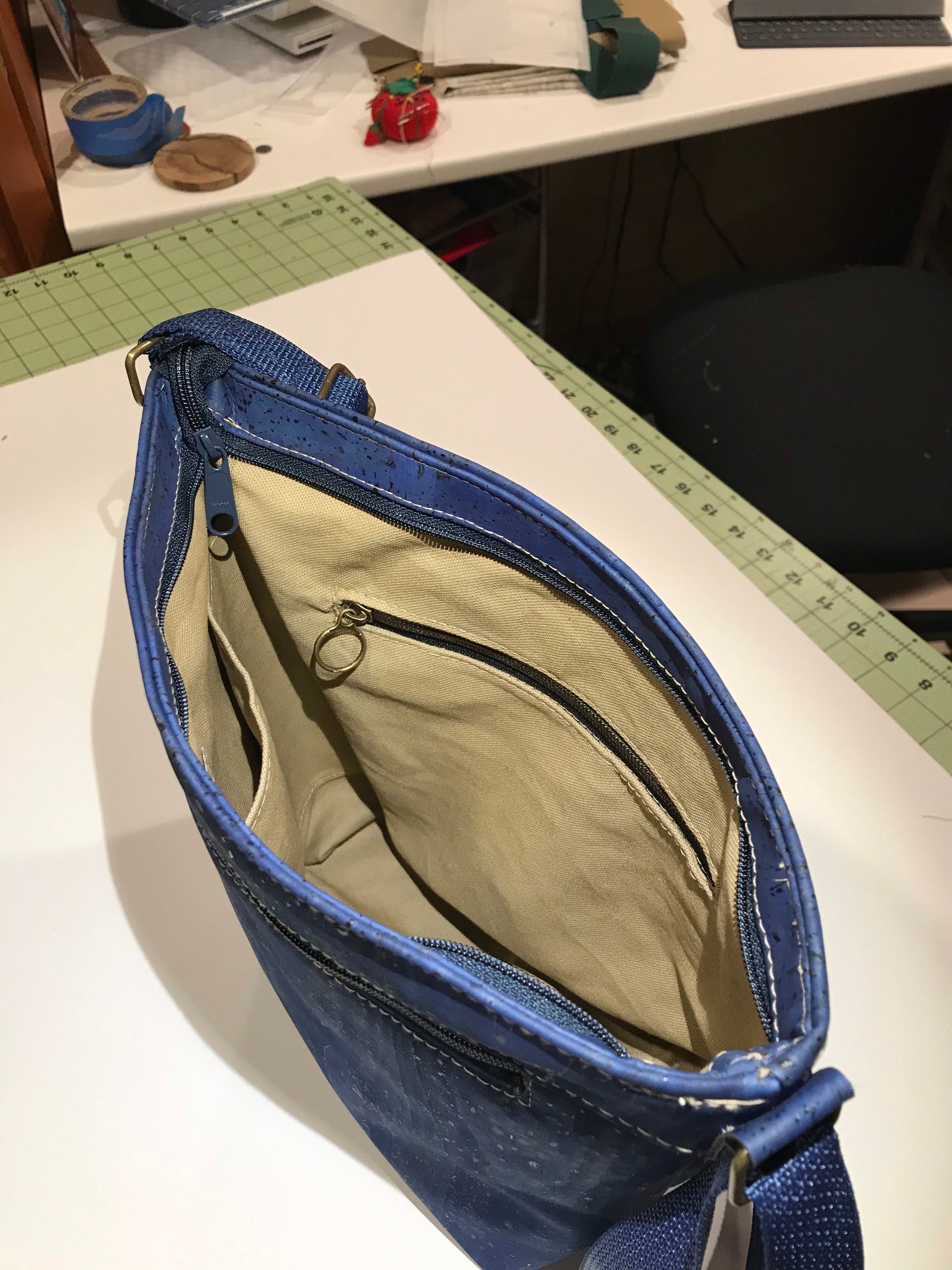 https://i.etsystatic.com/10246670/r/il/bc41eb/2242401469/il_fullxfull.2242401469_szyr.jpg