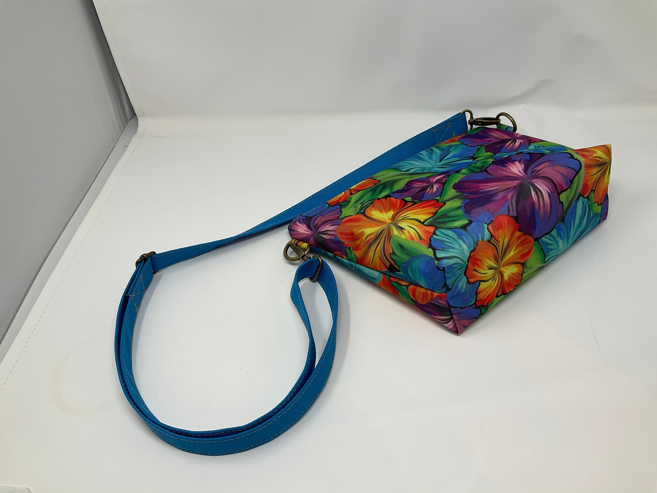 https://i.etsystatic.com/10246670/r/il/142a8a/2870204132/il_fullxfull.2870204132_1evd.jpg