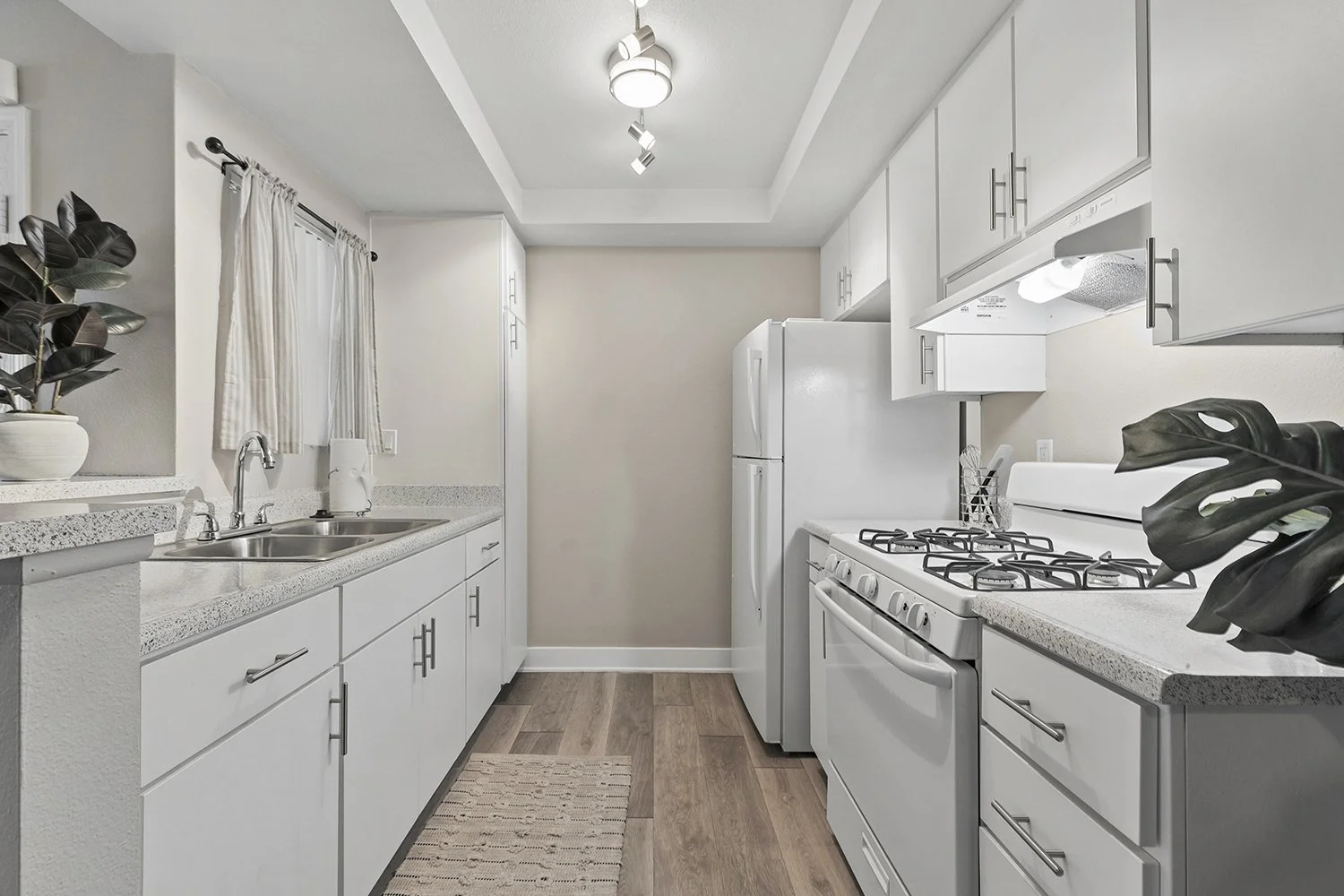 Kitchen in Tuscany Apartment Home
