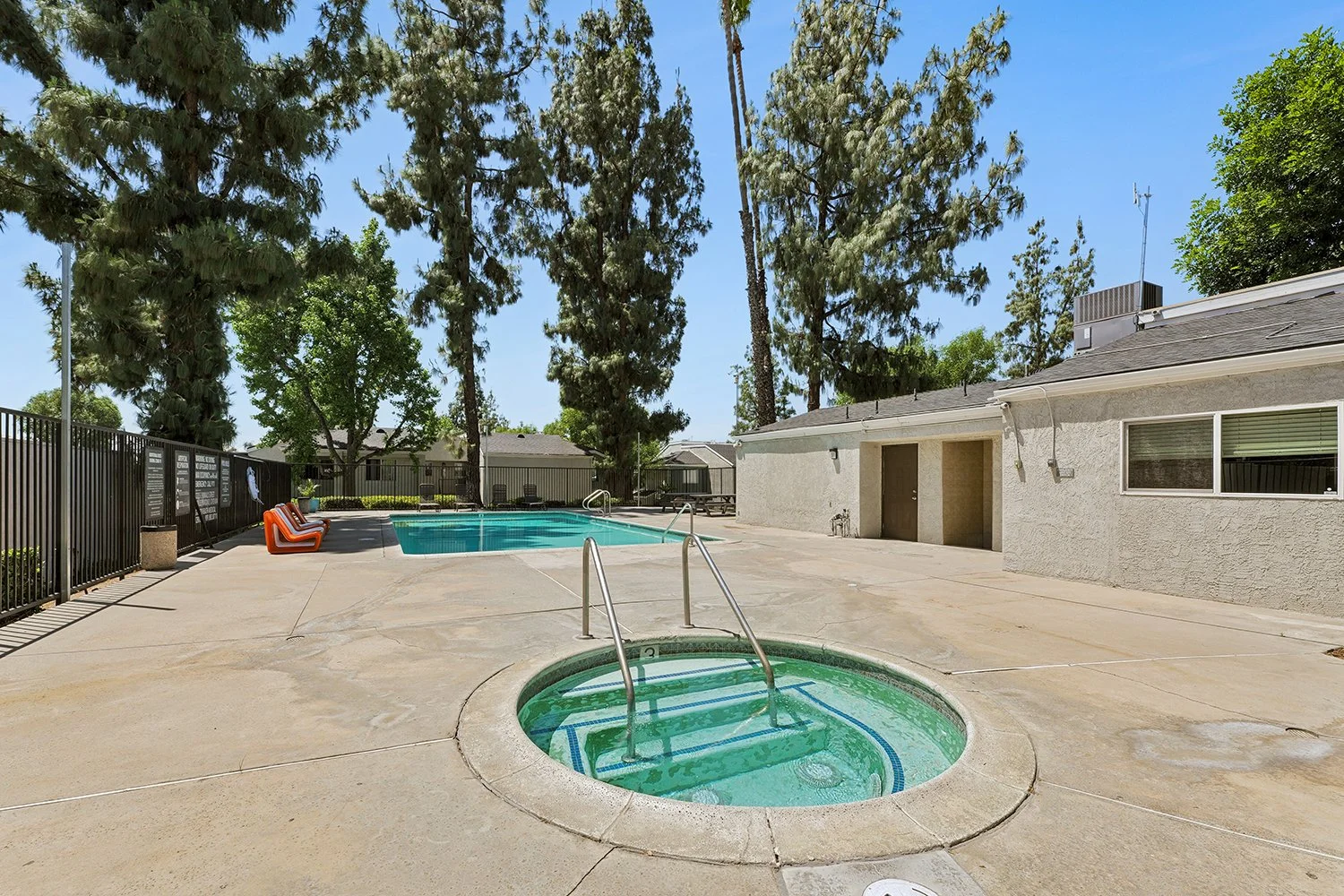 Pool at Tuscany