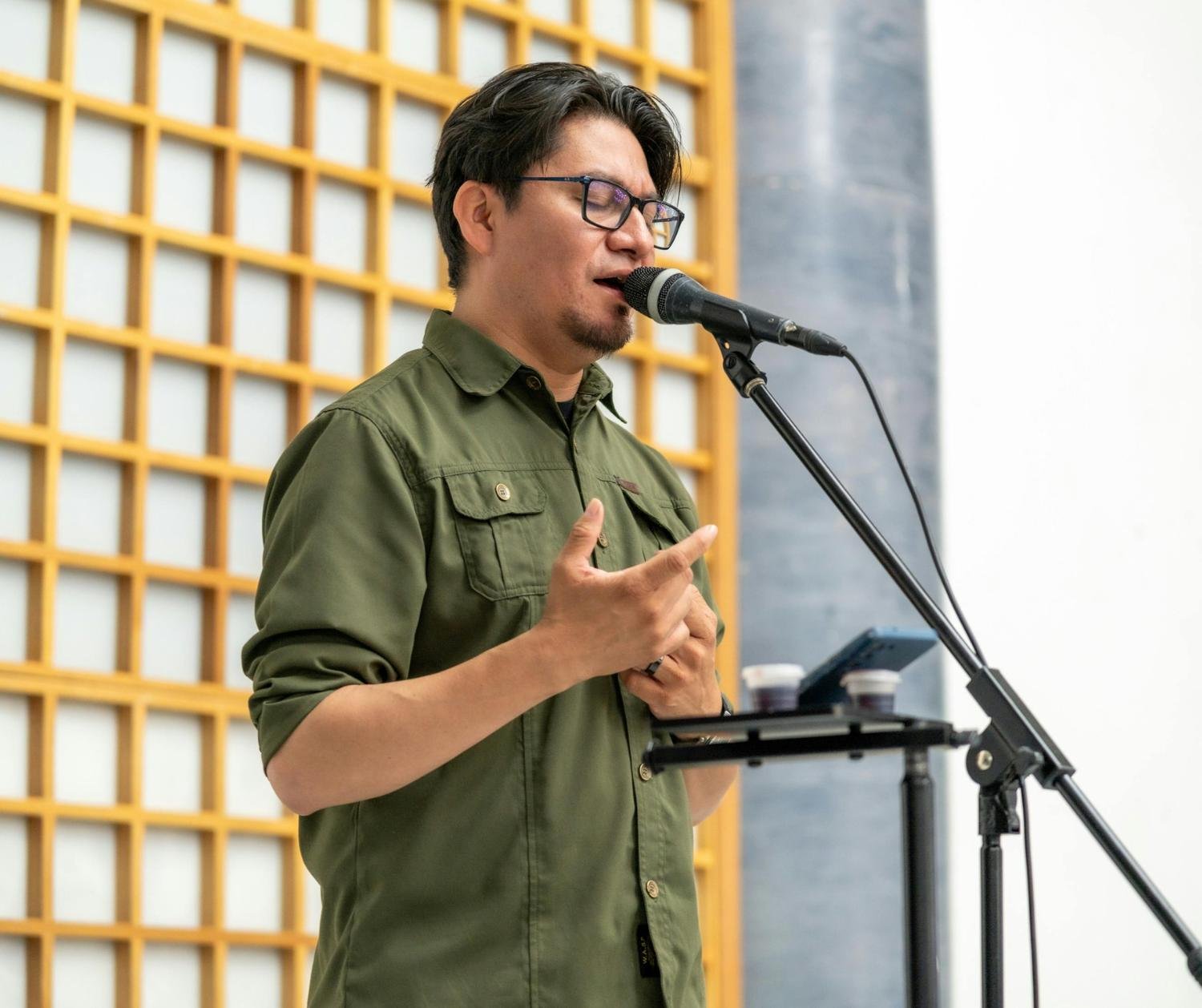 Improving Vocal Tone for Public Speaking