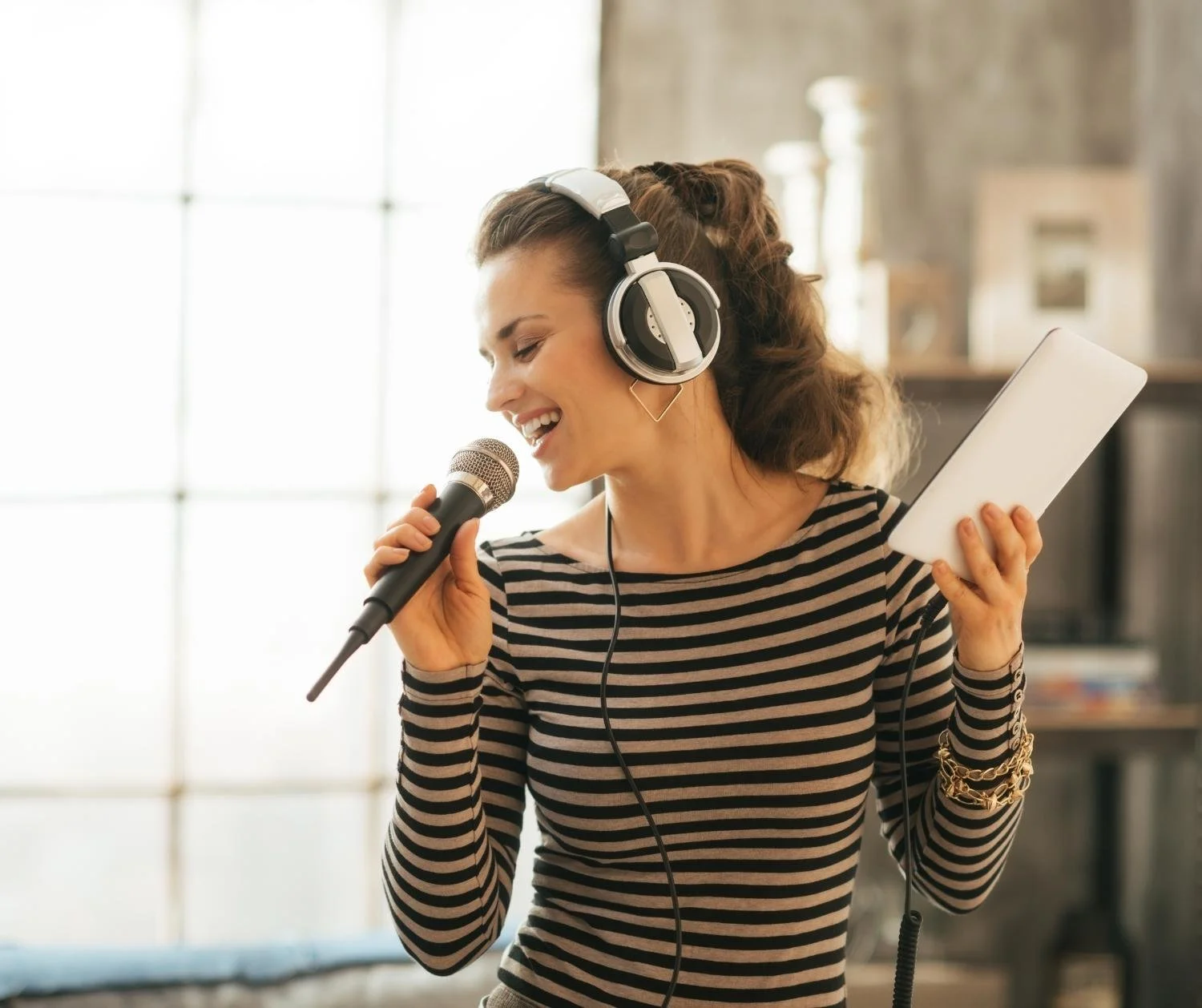 How to Avoid Straining Your Voice When Singing
