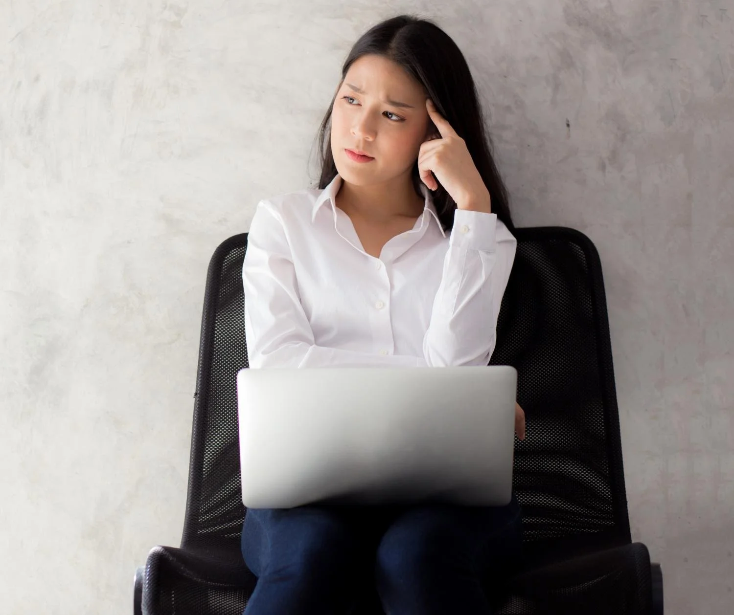 Brain Fog at Work: Losing Your Words Mid-Sentence
