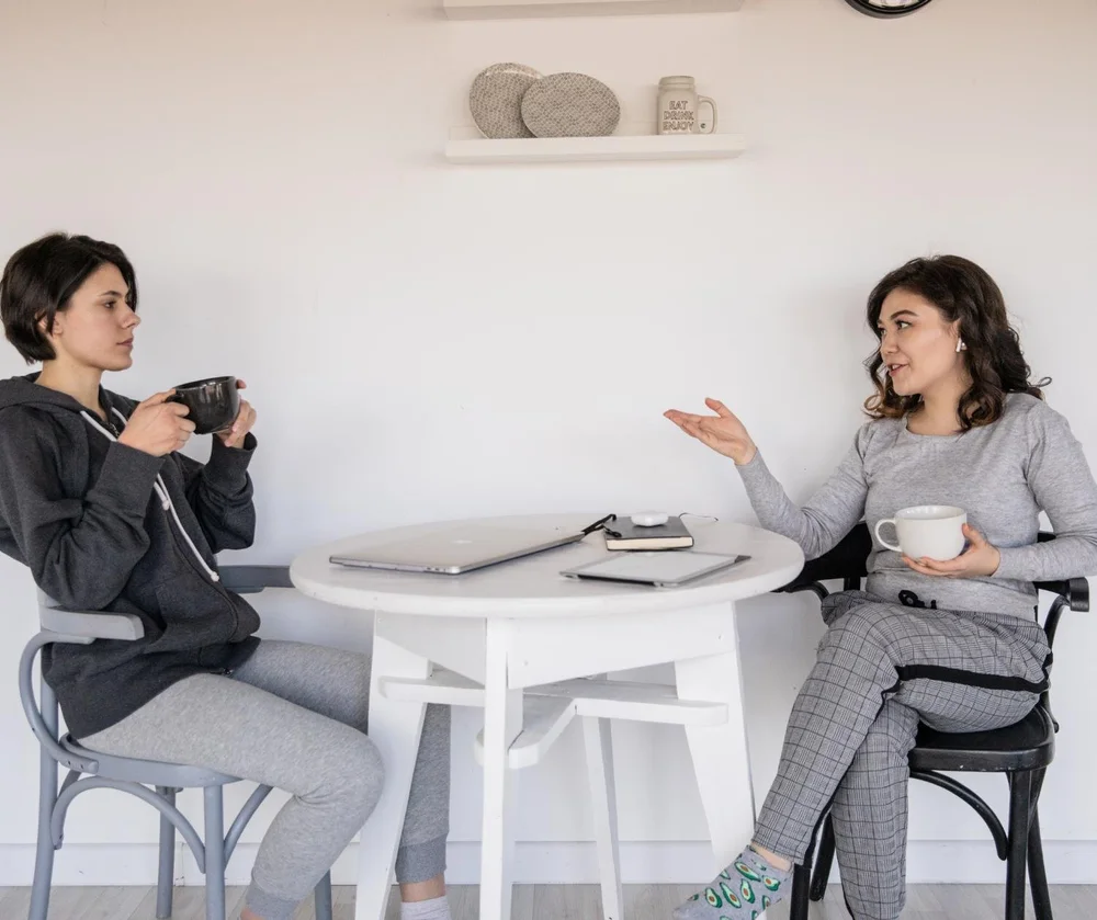 How to Be a Great Conversationalist: Essential Tips for Success