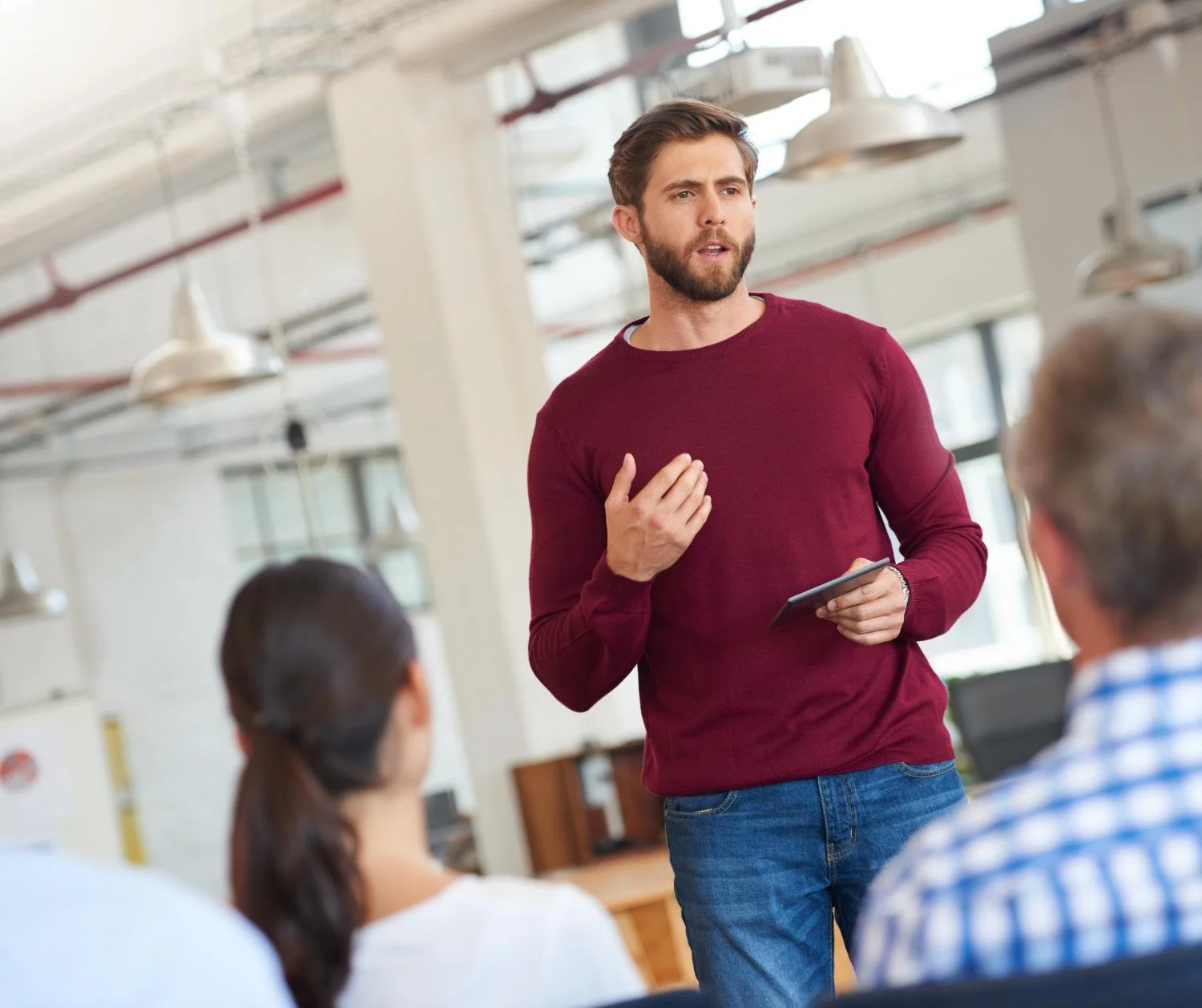 How to Manage Anxiety When Speaking in Groups