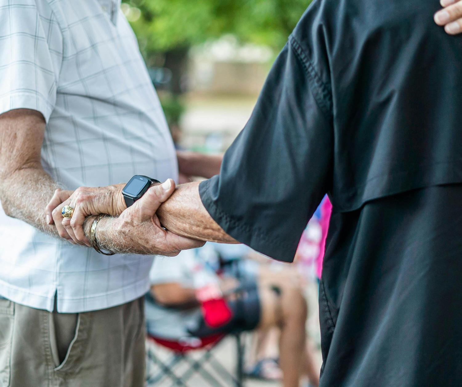 How Voice Amplifiers Support Parkinson’s Speech Therapy