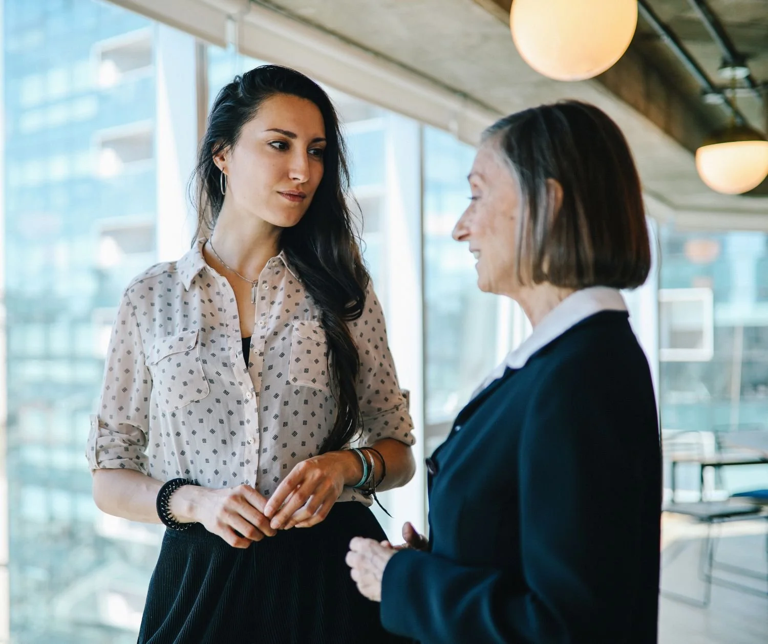 How Can a Speech Therapist Help With Public Speaking?